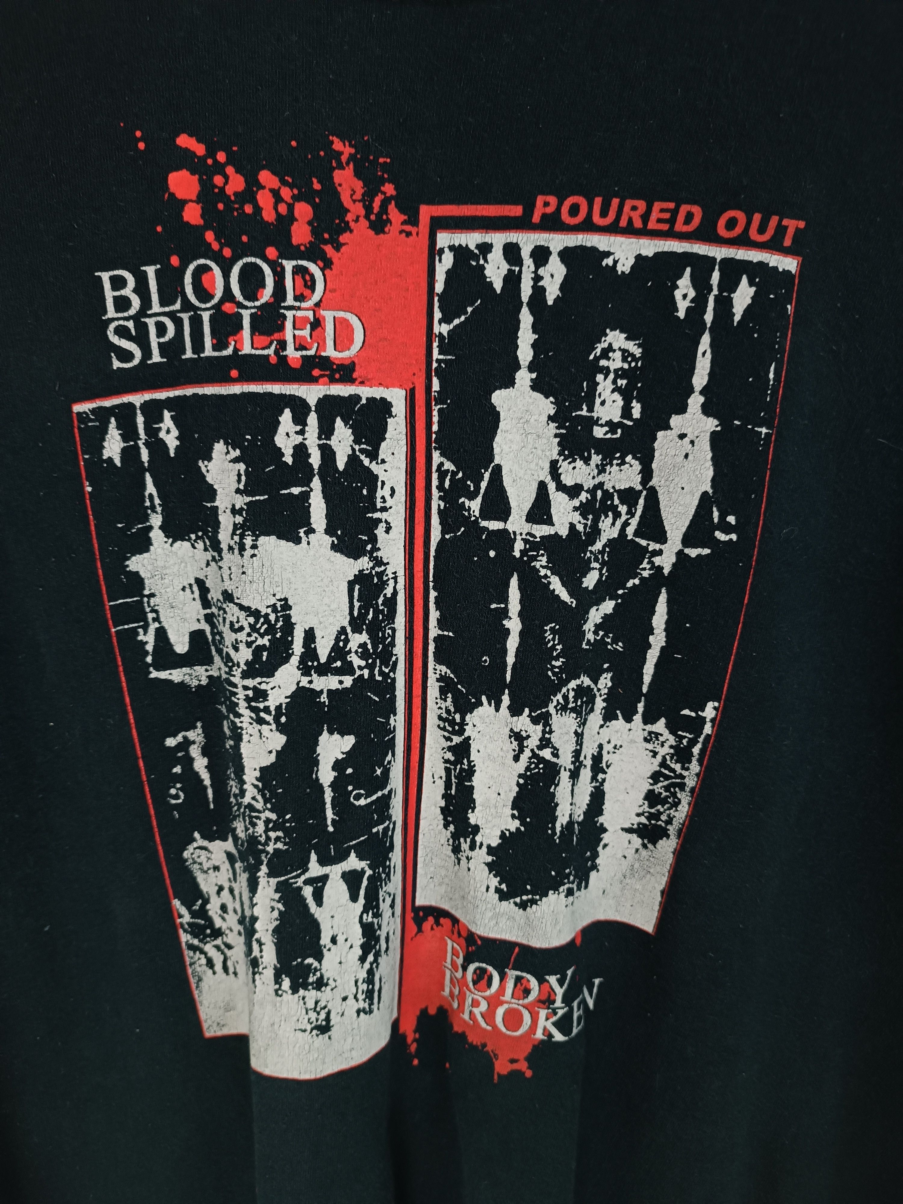 Band Tees VINTAGE POURED OUT HARDCORE TEE architects trivium unearth Size US L / EU 52-54 / 3 - 11 Thumbnail