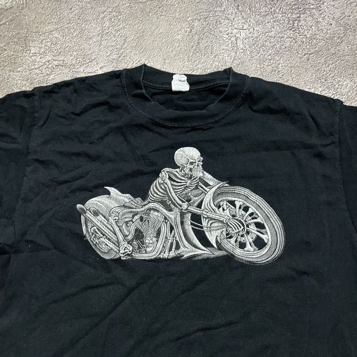 Vintage Vintage Y2K Skeleton Graphic Tee Abstract Rock Grunge Boxy M Size US M / EU 48-50 / 2 - 4 Thumbnail