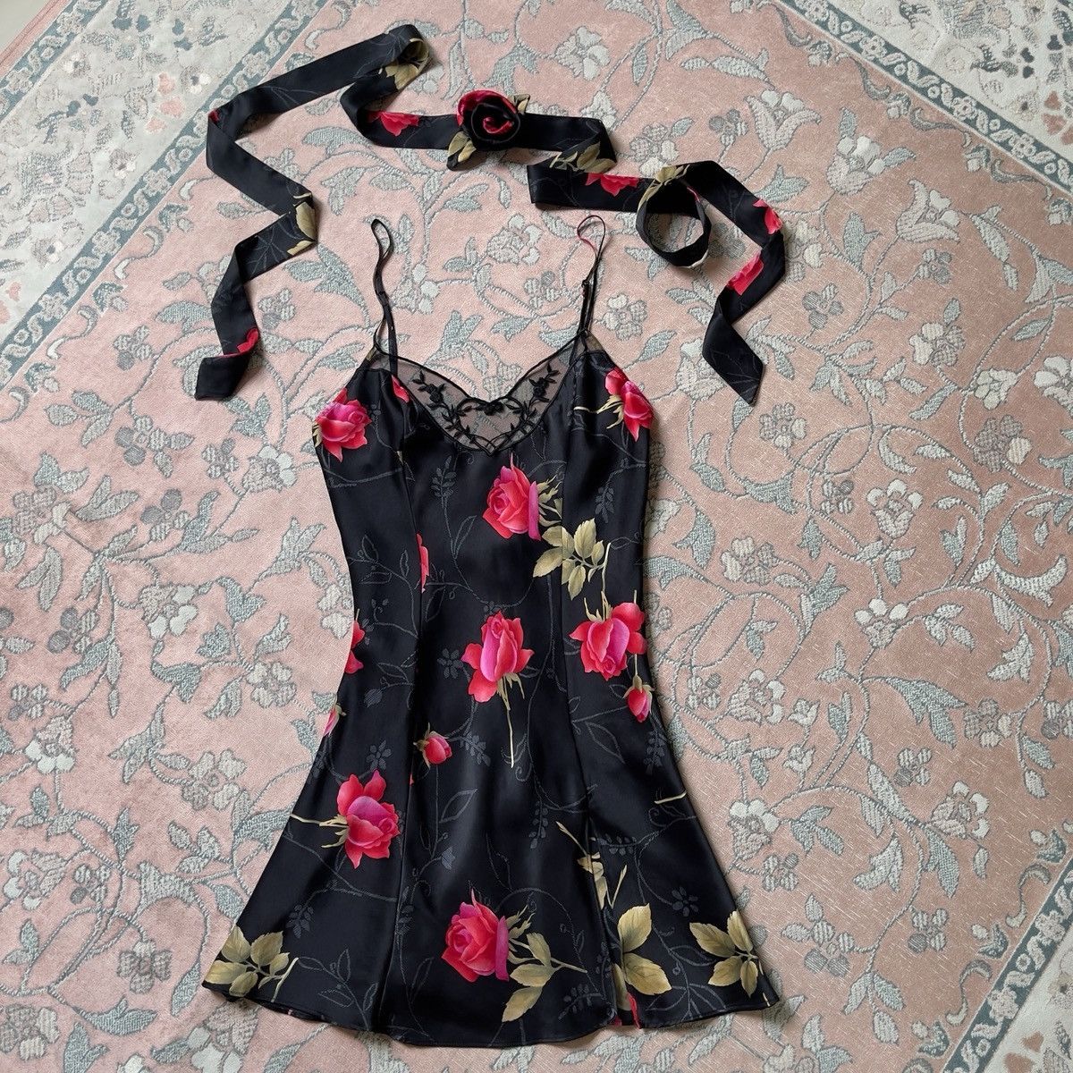 Victoria's Secret Victoria’s Secret 1990s Black Floral Silk Slip Dress (XS) Size XS / US 0-2 / IT 36-38 - 10 Thumbnail