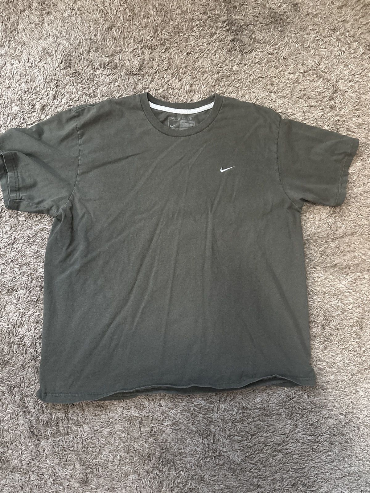 Nike Nike Boxy Vintage Olive Green Tee Size US L / EU 52-54 / 3 - 1 Preview