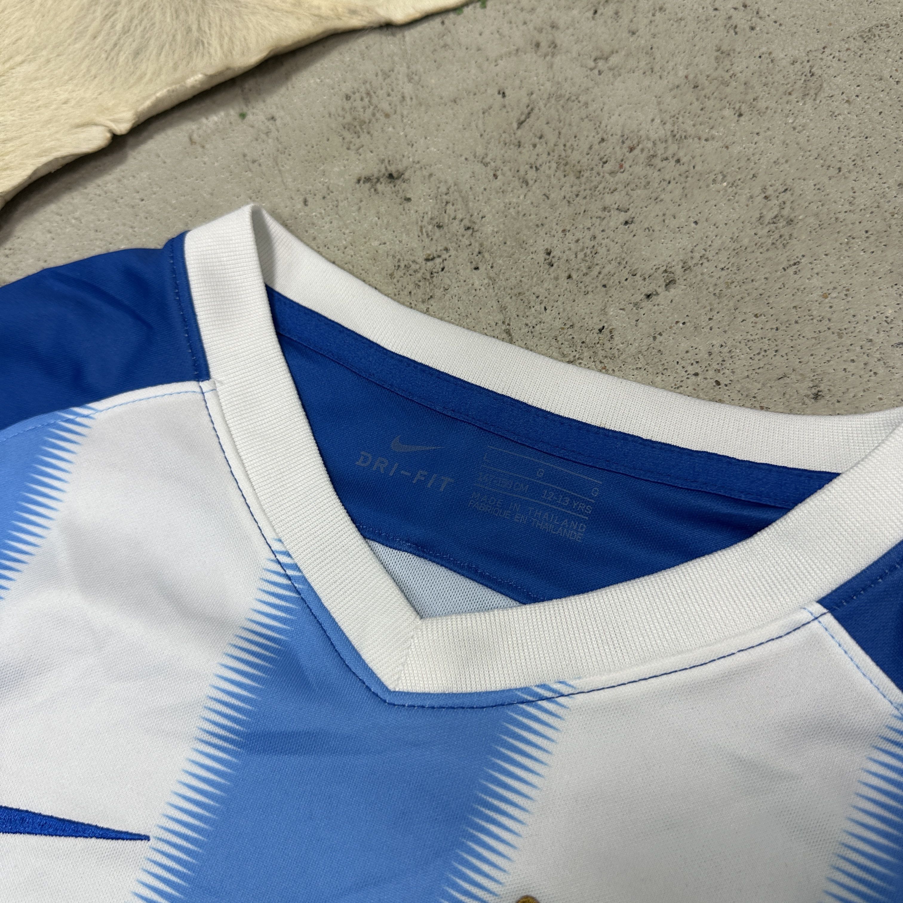 Nike Vintage Sporty Babytee Nike Malaga CF 18/19 Jersey Y2K Size US XS / EU 42 / 0 - 3 Thumbnail
