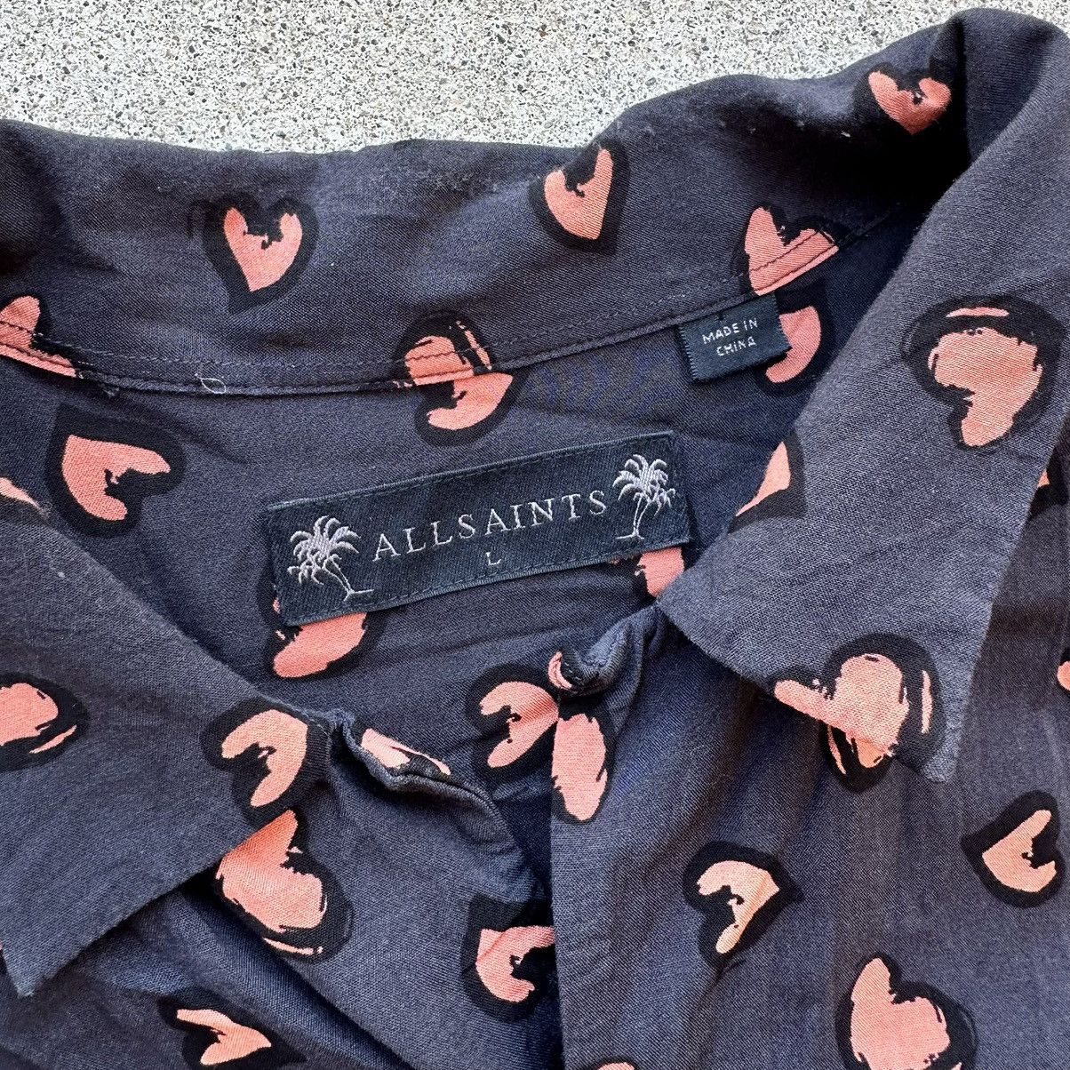 Allsaints Allsaints Viscose Camp Shirt Men Size Large Hearts AOP Size US L / EU 52-54 / 3 - 3 Thumbnail
