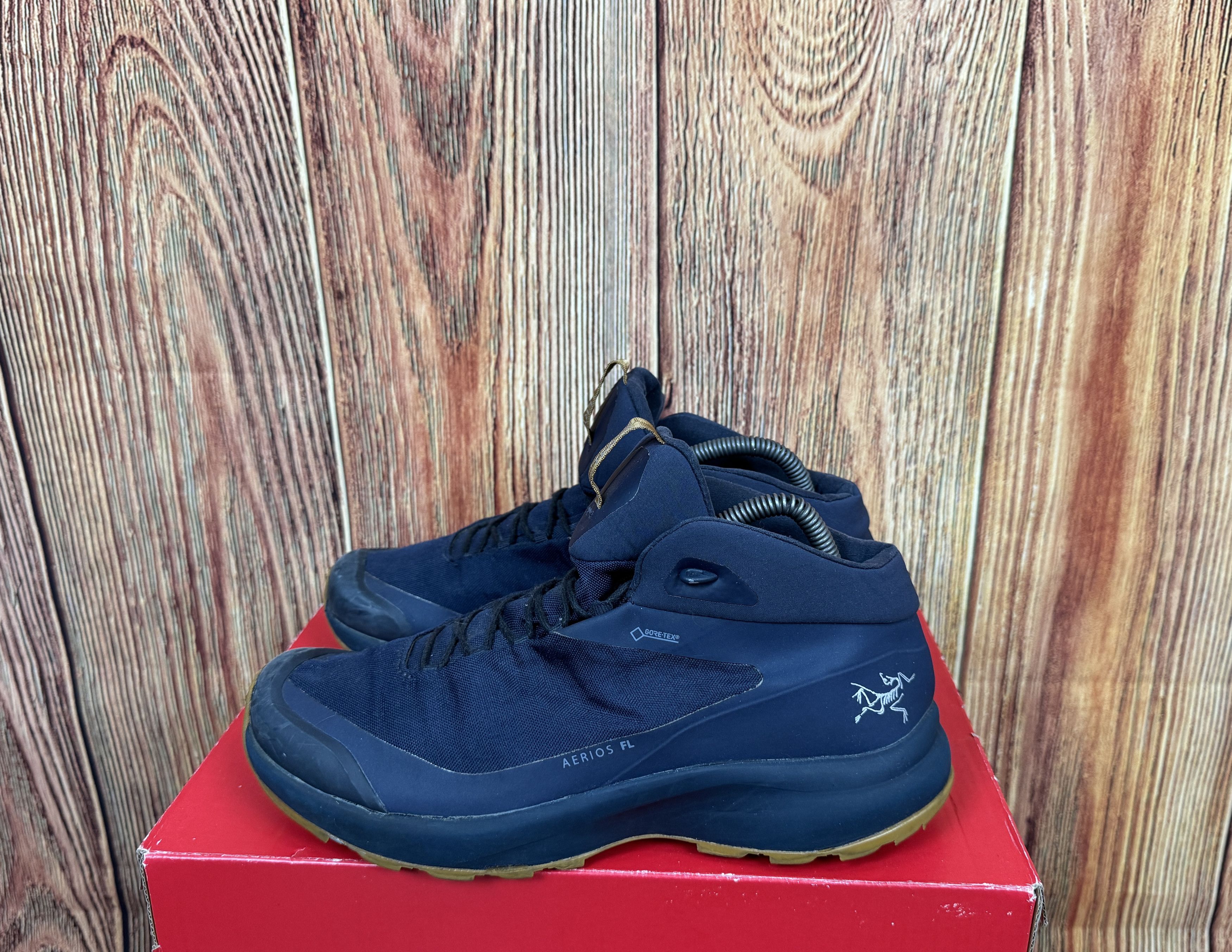 Arc'teryx Arcteryx Aerios FL2 Gore-tex Mid Vibram Shoes Size US 8.5 / EU 41-42 - 1 Thumbnail