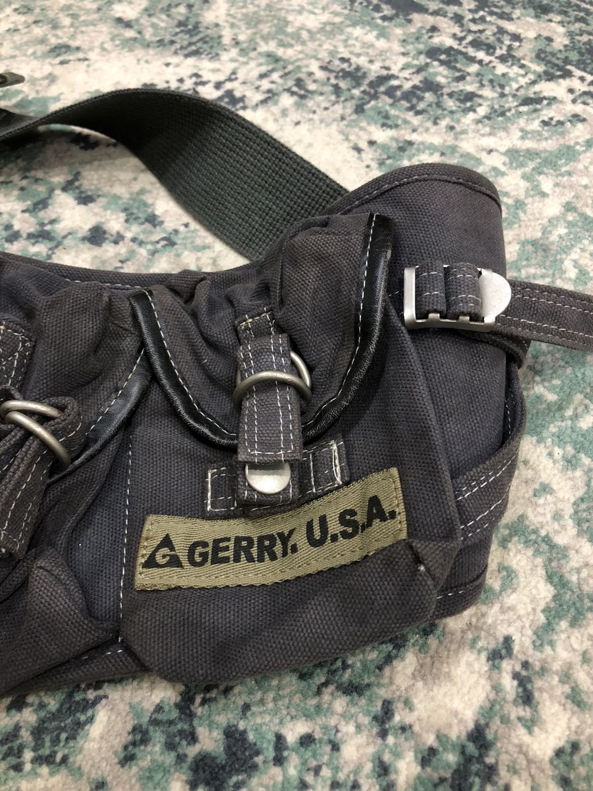 Vintage 1990-Vintage Gerry USA Tactical Multi Pocket Bag Size ONE SIZE - 2 Thumbnail