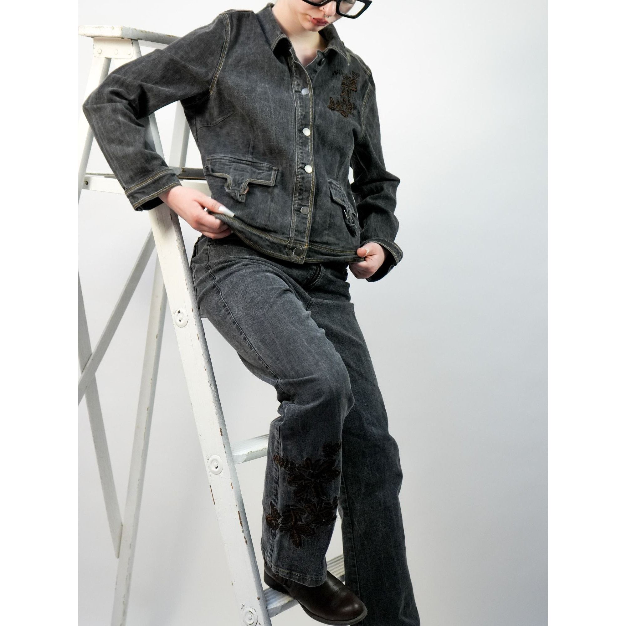 Other Y2k Yukoka Gray Denim Flower Embroidered Jean Set Size 34" / US 12 / IT 48 - 5 Thumbnail