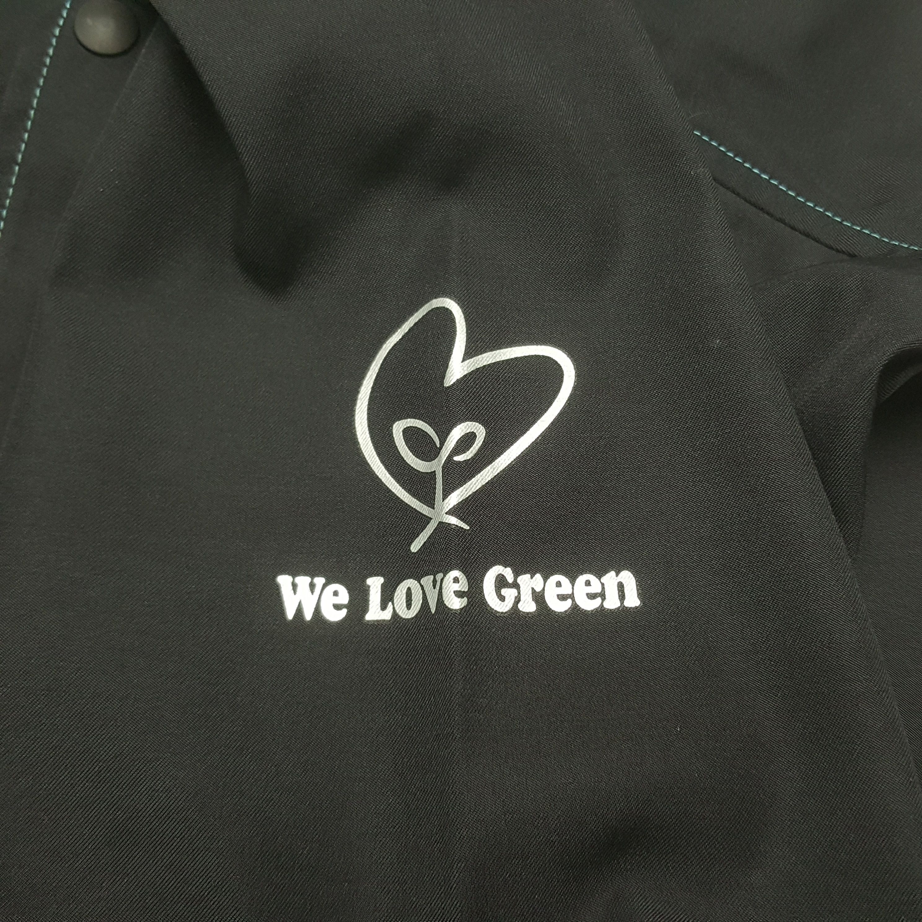 Japanese Brand Vintage Family Mart Worker Uniform Jacket Size US L / EU 52-54 / 3 - 7 Thumbnail