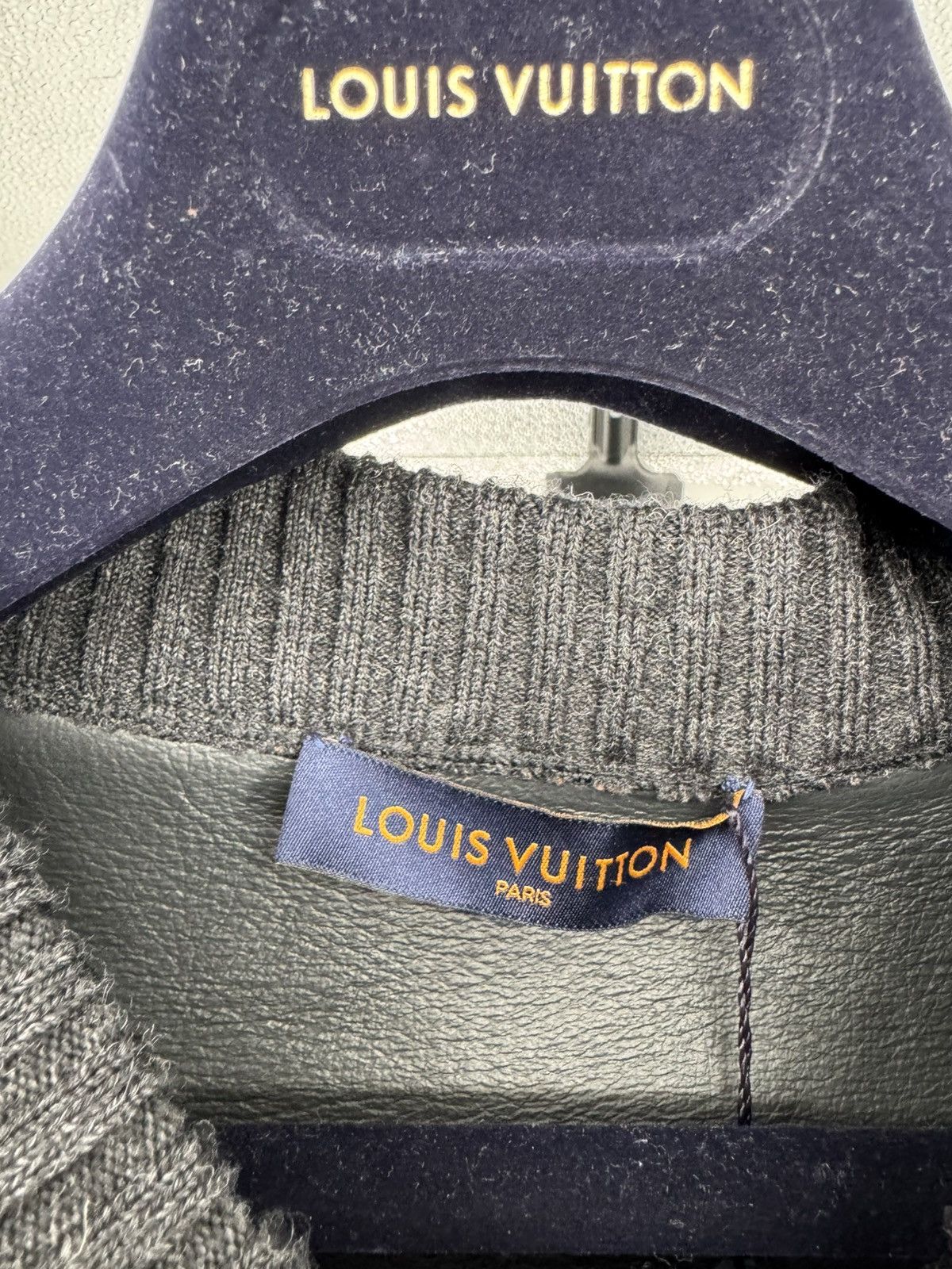 Louis Vuitton Louis Vuitton Wool Sweater With Leather Inner Part Size US L / EU 52-54 / 3 - 4 Thumbnail