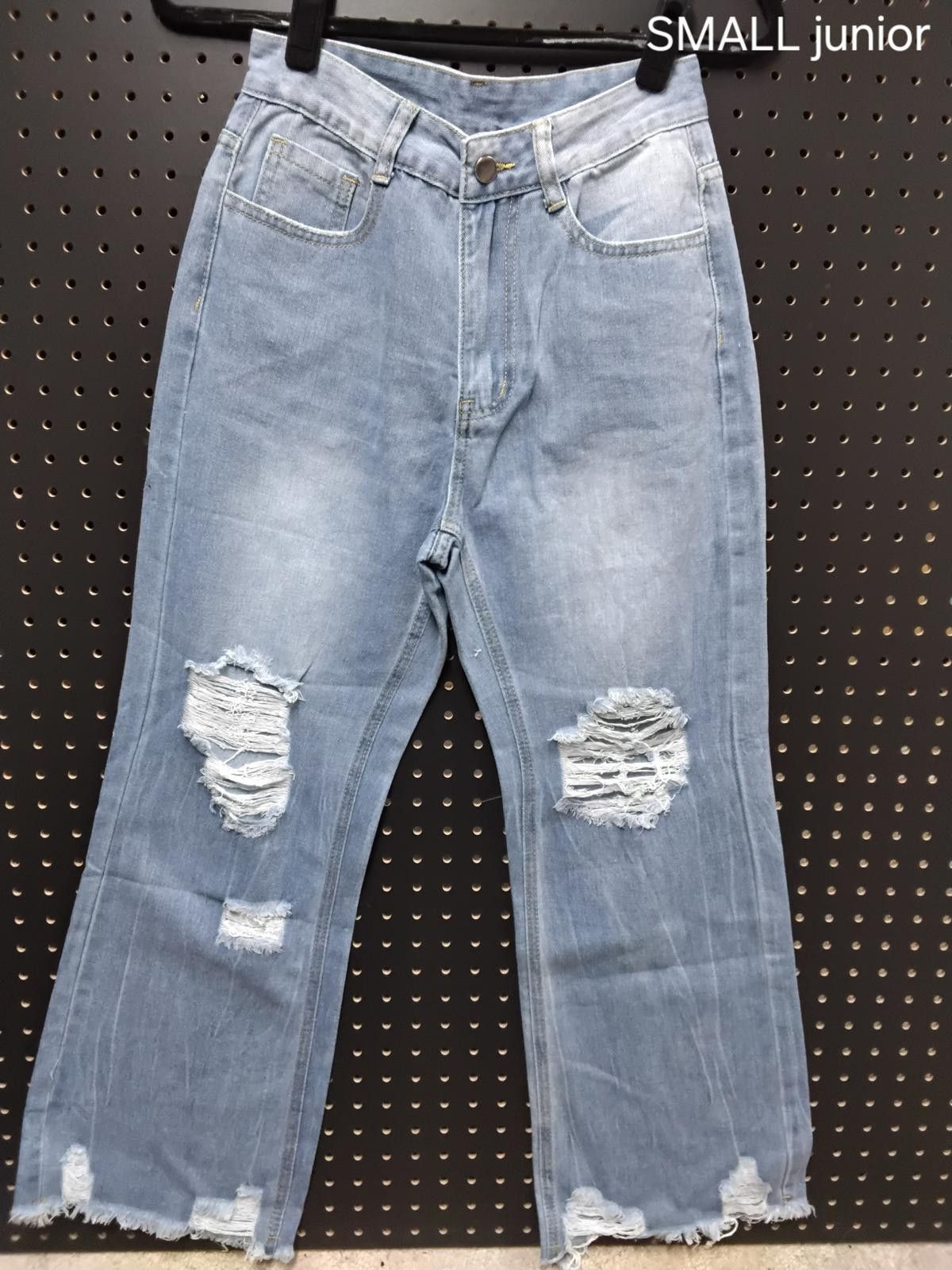 Unknown London Trendy Light Wash Ripped Relaxed Jeans - Act Fast! Size 28" / US 6 / IT 42 - 1 Preview