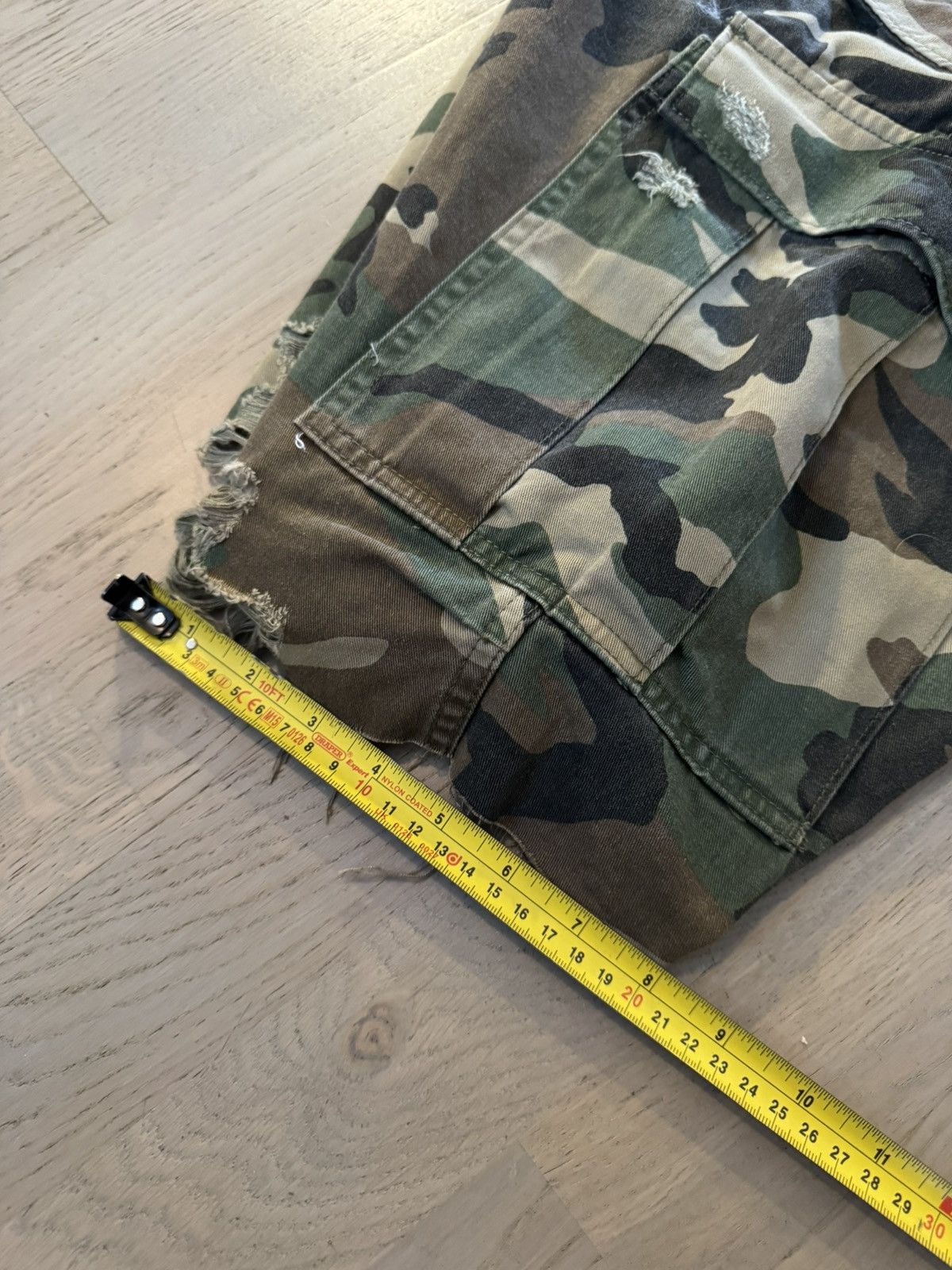 R13 R13 Shorts STUDY DESCRIPTION AND all photis for tape measure Size US 30 / EU 46 - 4 Thumbnail