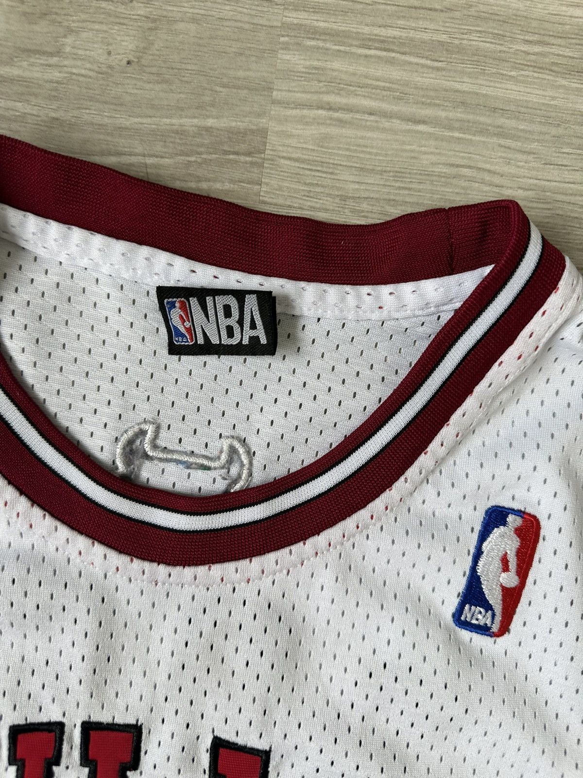 NBA NBA Bulls Shirt Rose Jersey Size US M / EU 48-50 / 2 - 9 Thumbnail