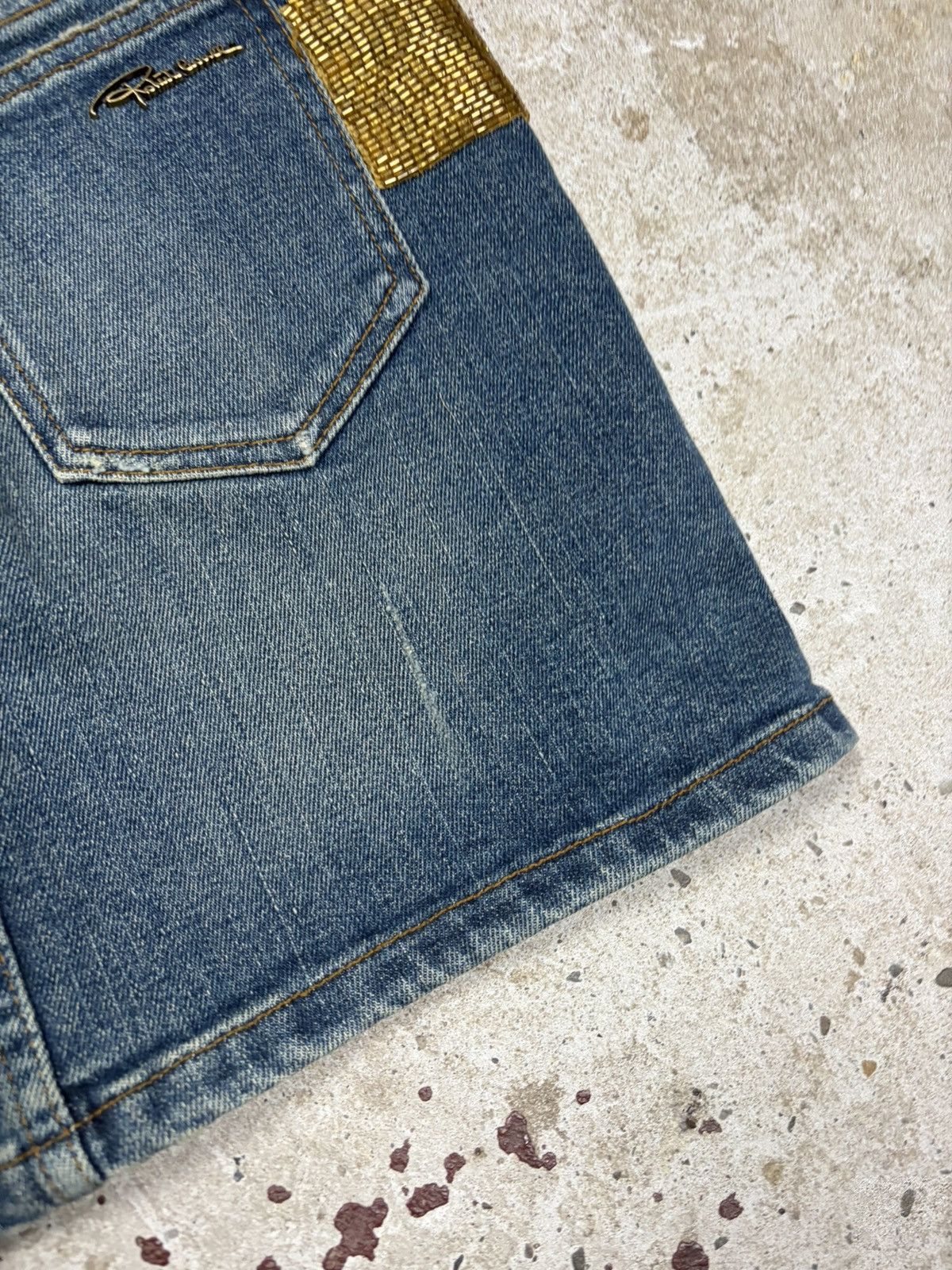 Roberto Cavalli 2005 Roberto Cavalli Rare Mini Denim Skirt Gold Beaded Panel Size 26" / US 2 / IT 38 - 18 Thumbnail