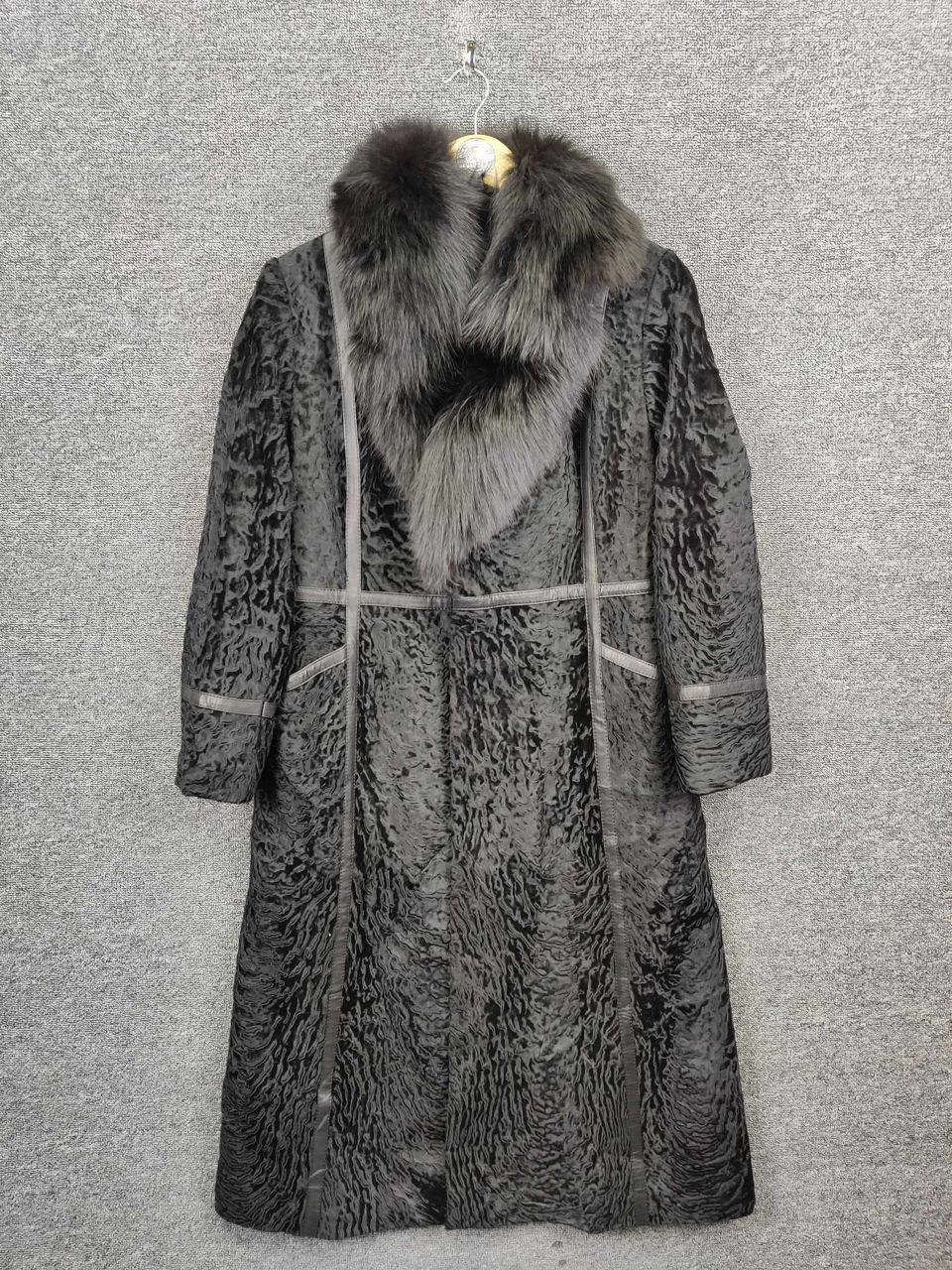 The Unbranded Brand Vintage Unbrand Leather Faux Fur Long Coat Size US M / EU 48-50 / 2 - 1 Thumbnail