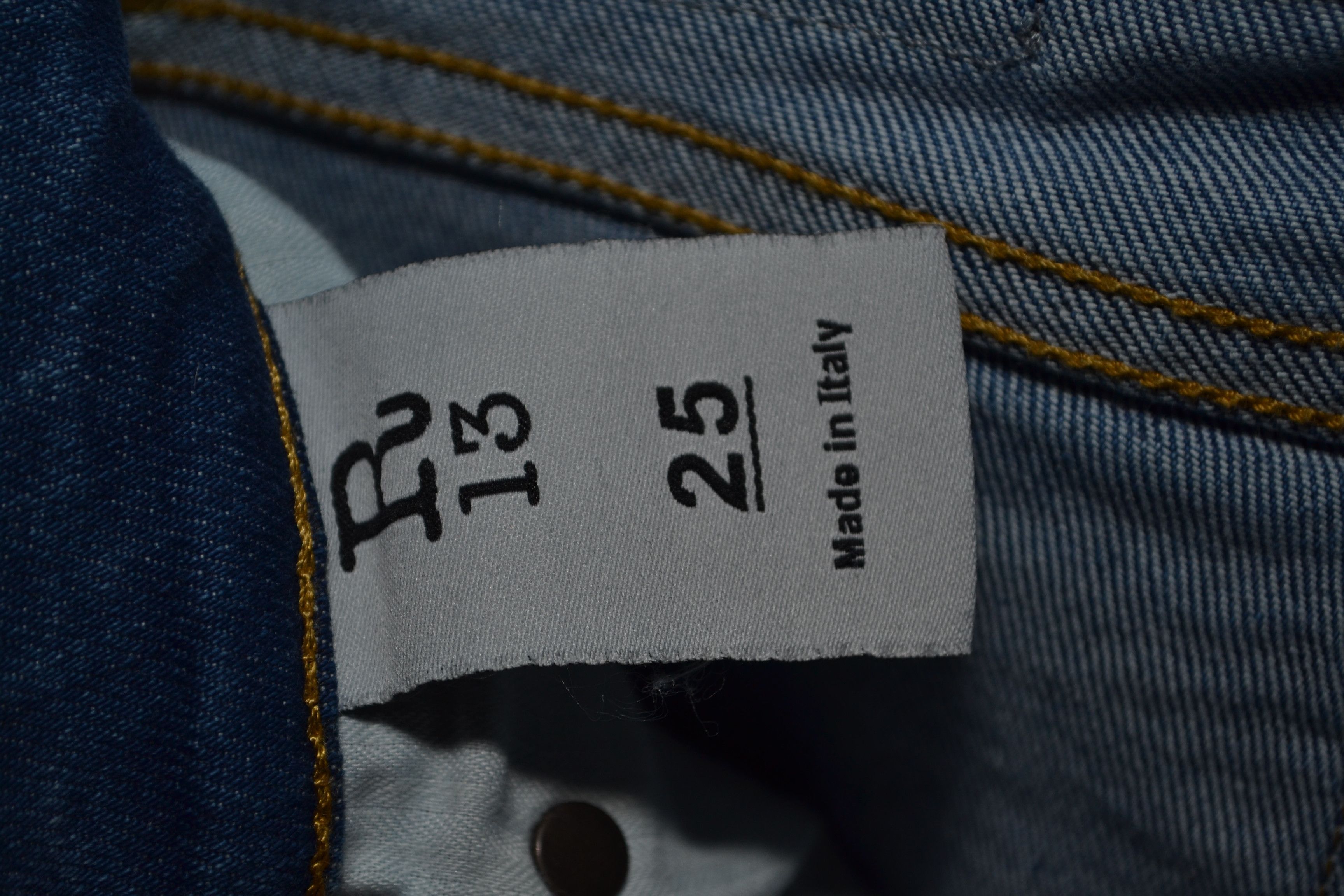 R13 R13 25 Kate Skinny With Angled Hem Size 25" / US 0 / IT 36 - 15 Thumbnail