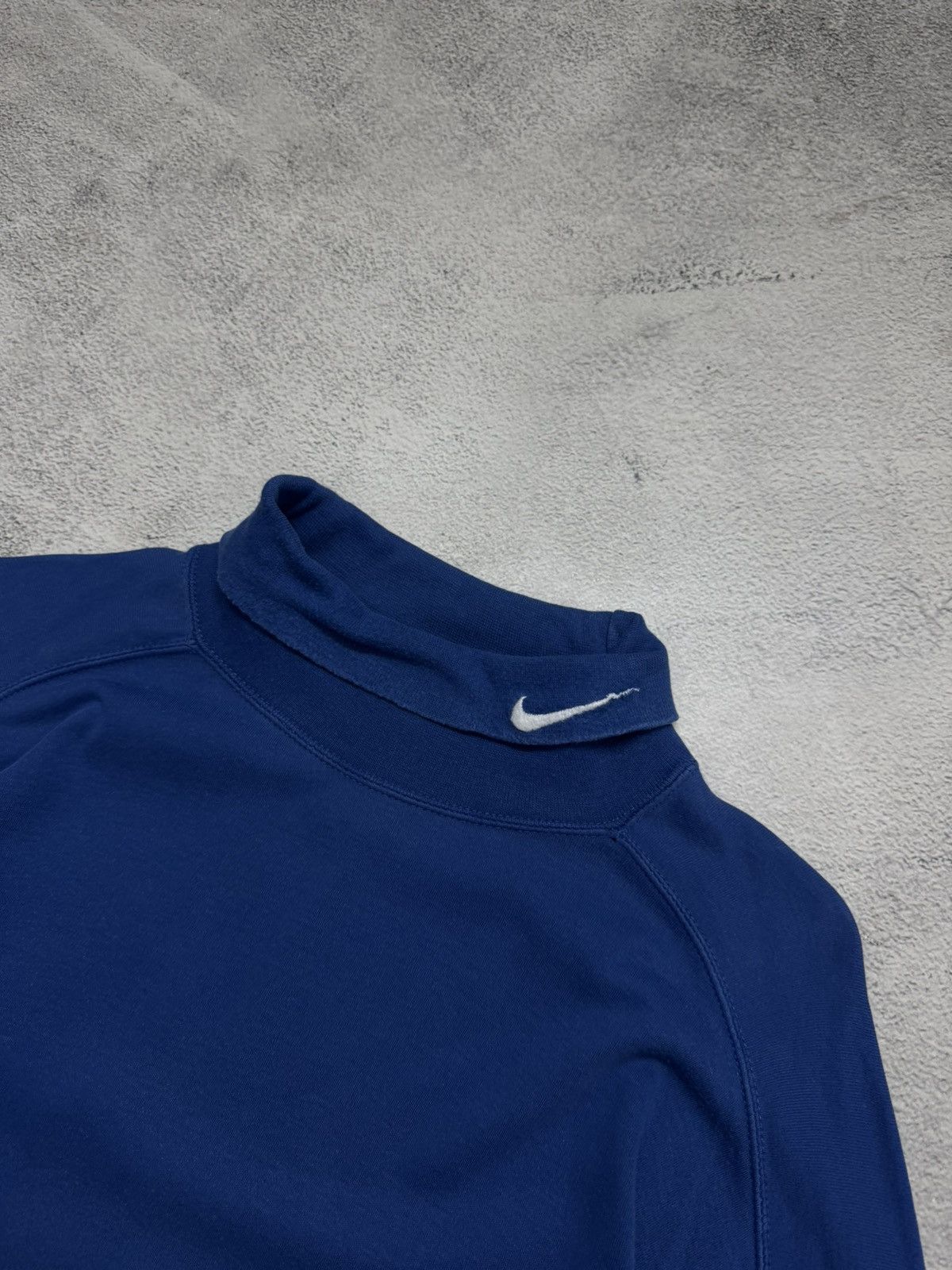 Nike Vintage Y2K Nike Long Sleeve Mini Swoosh 90’s Size US L / EU 52-54 / 3 - 9 Thumbnail