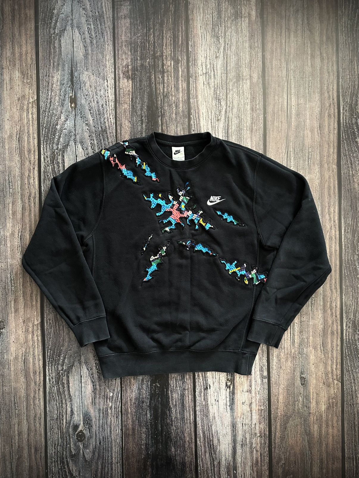 Nike Nike Custom Sweatshirt Vintage 90s Reworked Size US S / EU 44-46 / 1 - 1 Thumbnail