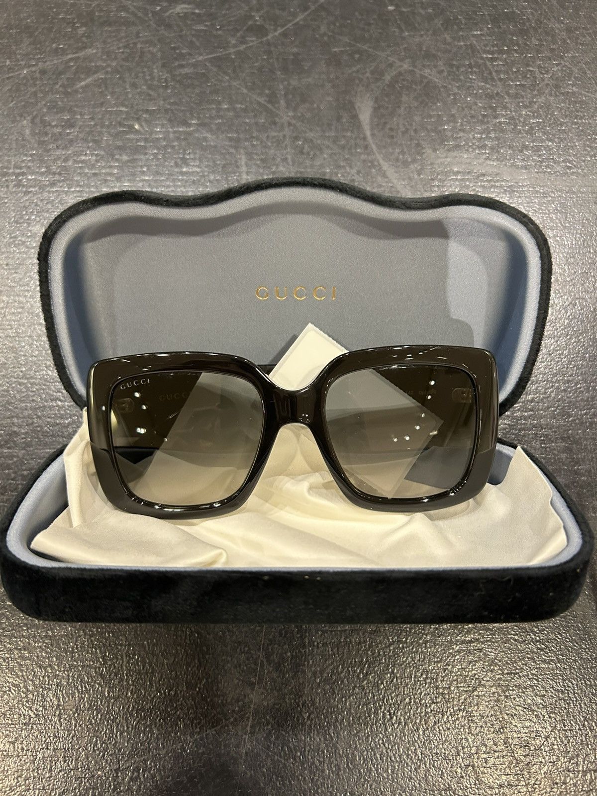 Gucci Gucci Oversized Square Sunglasses Size ONE SIZE - 8 Thumbnail