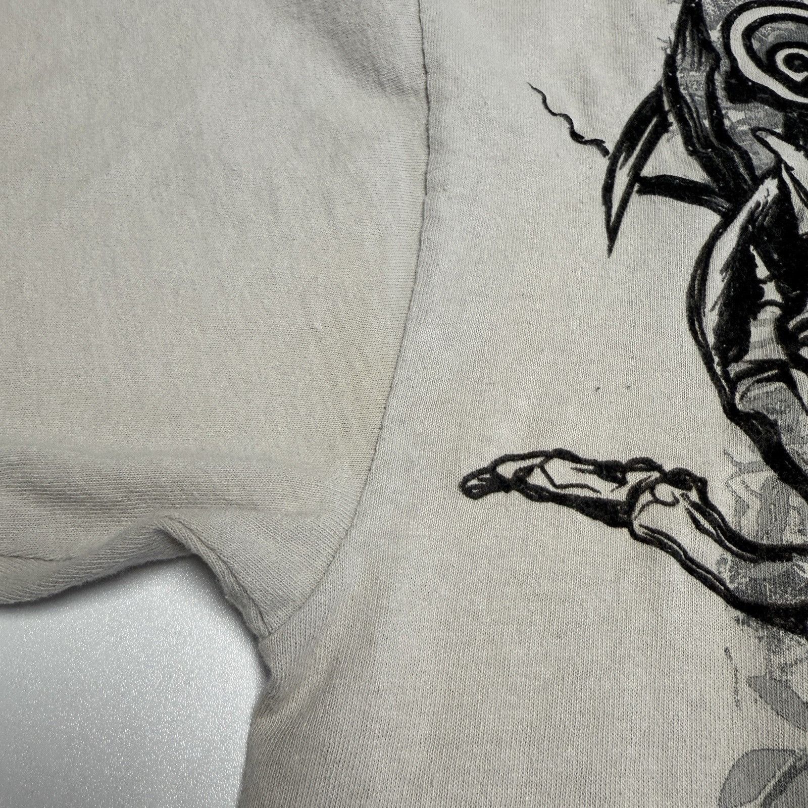 Vintage Vintage Y2K Grunge T Shirt Men’s L 21.5x26.5 All Over Print Size US L / EU 52-54 / 3 - 4 Thumbnail