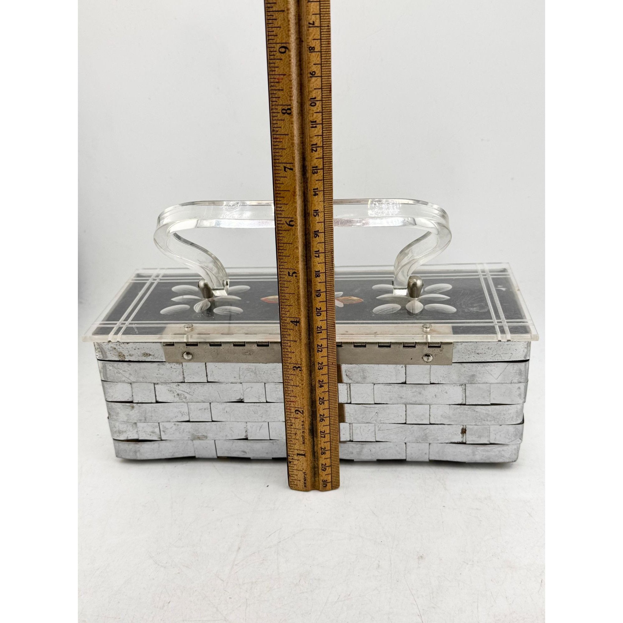 Vintage Vintage Estate Art Deco Floral Lucite Metal Woven Box Handba Size ONE SIZE - 4 Thumbnail