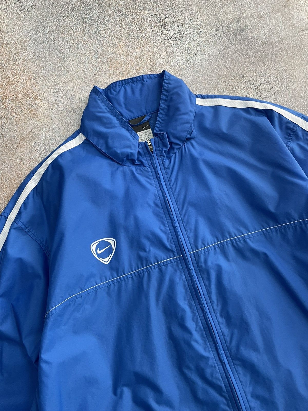 Nike Vintage Nike Nylon Light Jacket Small Logo Size US XL / EU 56 / 4 - 3 Thumbnail