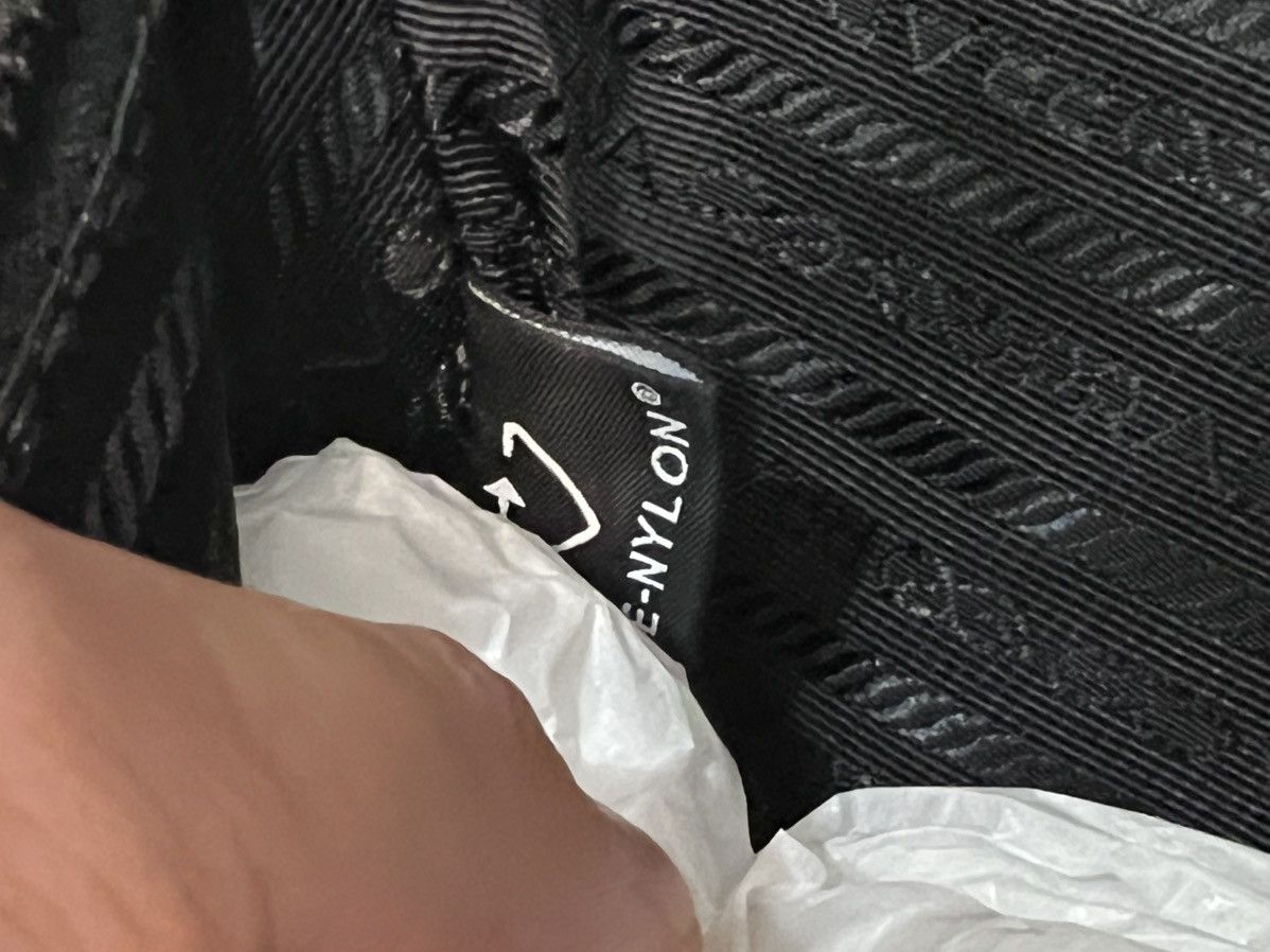 Prada 1690$ Prada Re-Nylon and Saffiano leather belt bag Size ONE SIZE - 6 Thumbnail
