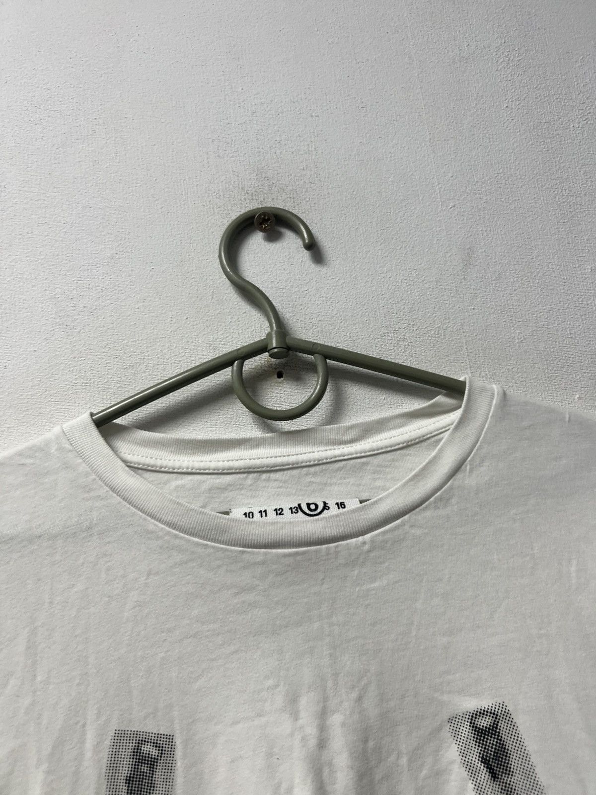 Maison Margiela Maison Margiela Longsleeve Mens White Big Logo Size S Size US S / EU 44-46 / 1 - 6 Thumbnail
