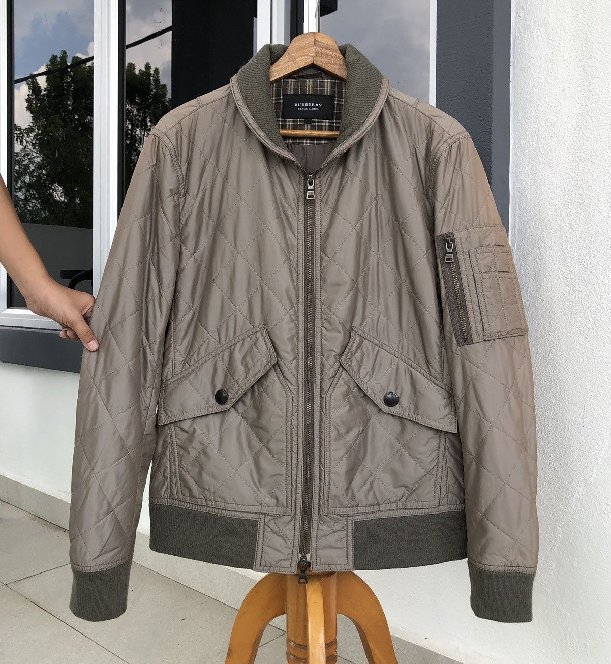 Burberry Burberry Black Label Diamond Quilted Bomber Jacket Size US M / EU 48-50 / 2 - 16 Thumbnail