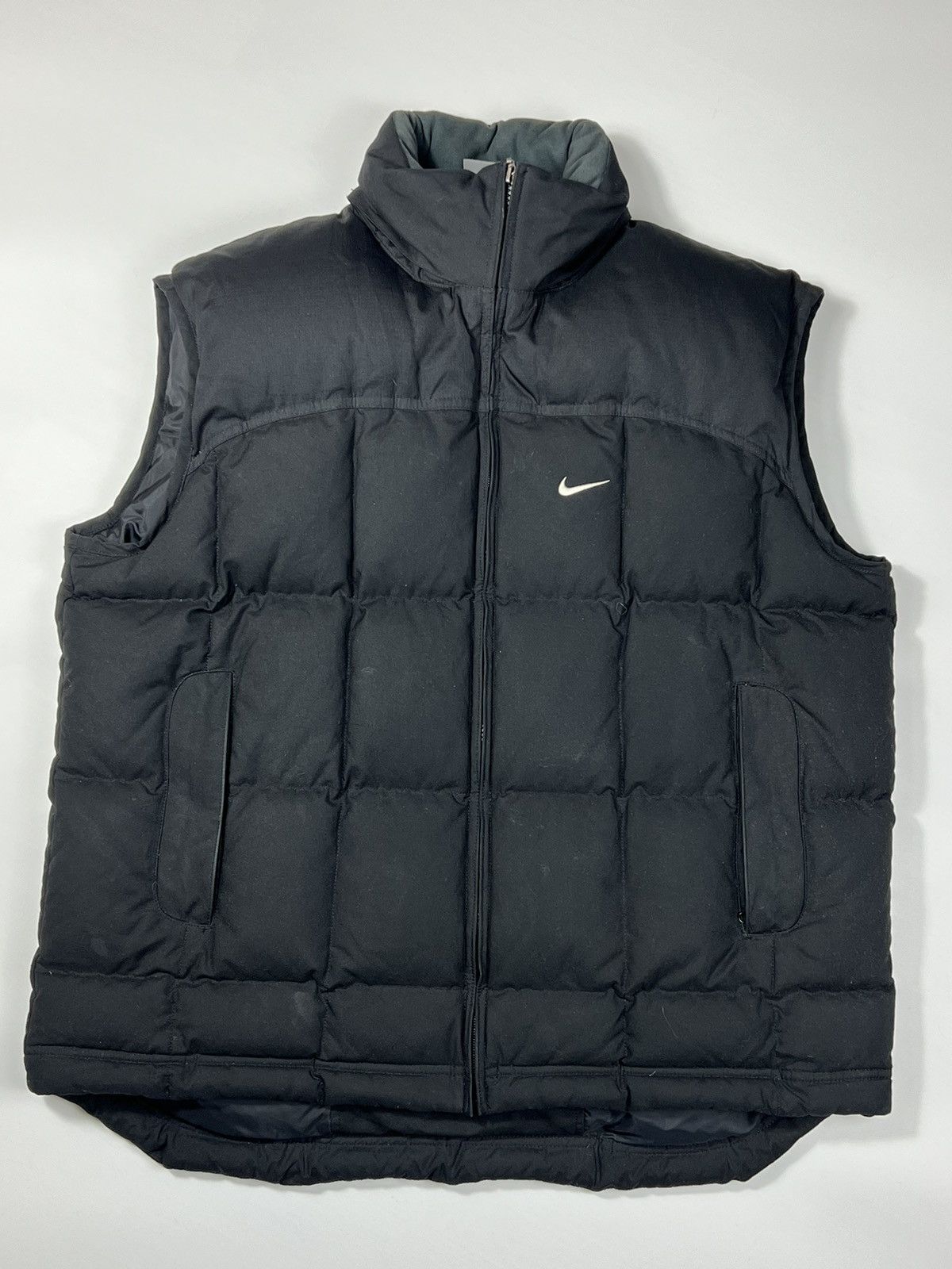 Nike Vintage Nike Puffer Goose Down Vest ‘90 Size L Size US L / EU 52-54 / 3 - 1 Thumbnail