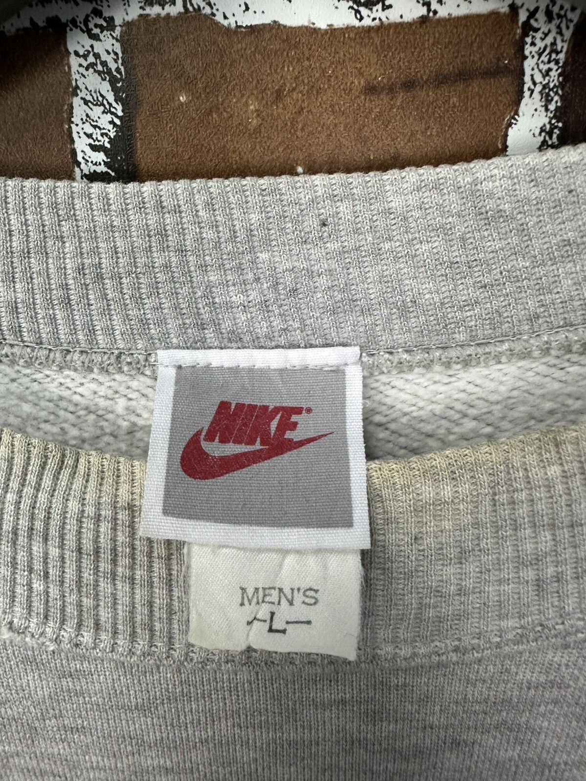 Nike Vintage 80s Nike Air Big Logo Crewneck Z357 Size US L / EU 52-54 / 3 - 8 Thumbnail