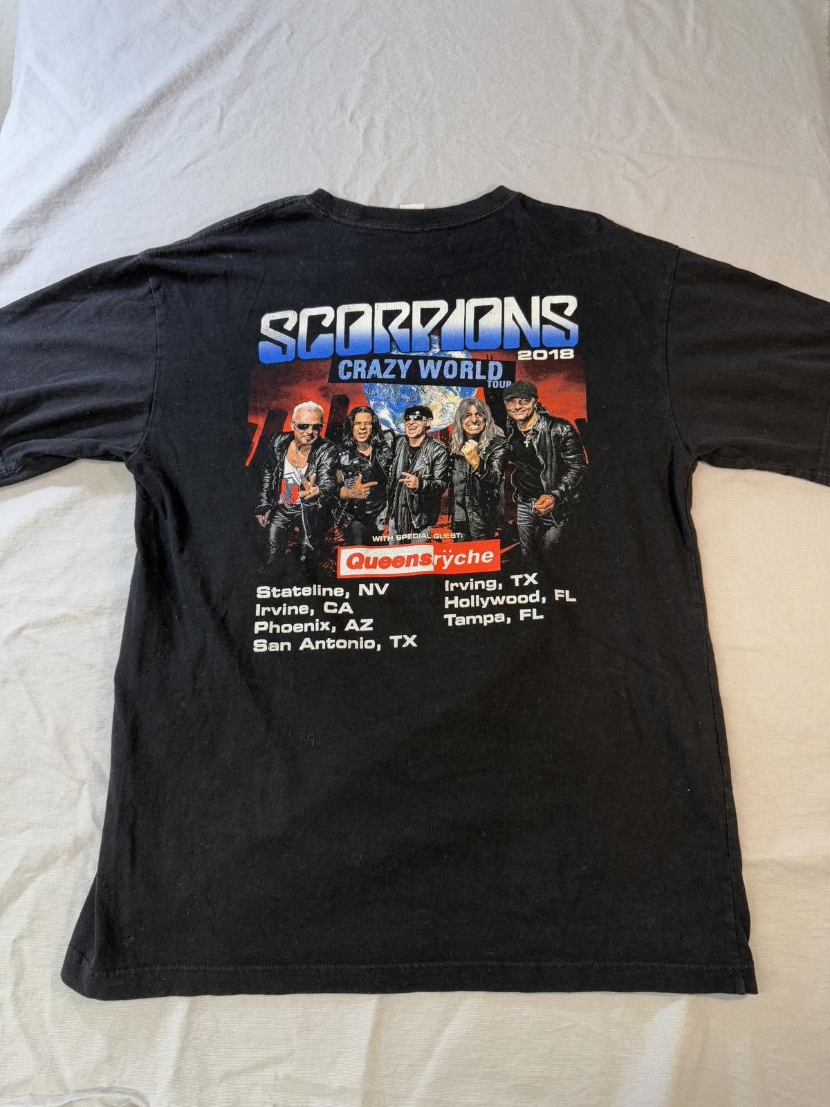Designer Scorpions Crazy World Tour 2018 T-shirt Queensryche Tee XL Size US XL / EU 56 / 4 - 4 Thumbnail