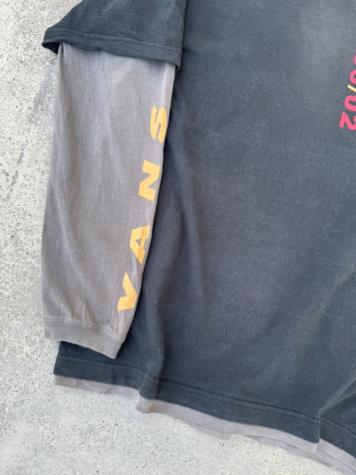 Vans Thrashed Vans Skateboard Double Layer Grunge Tees Size US L / EU 52-54 / 3 - 5 Thumbnail