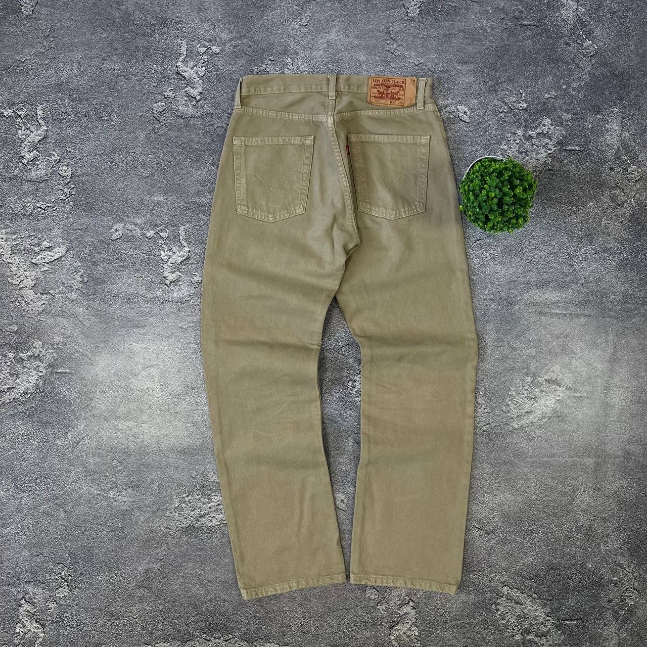 Vintage Vintage 90s Levis 501 Button Up Denim Baggy Y2K Jeans Mens Size US 32 / EU 48 - 1 Thumbnail