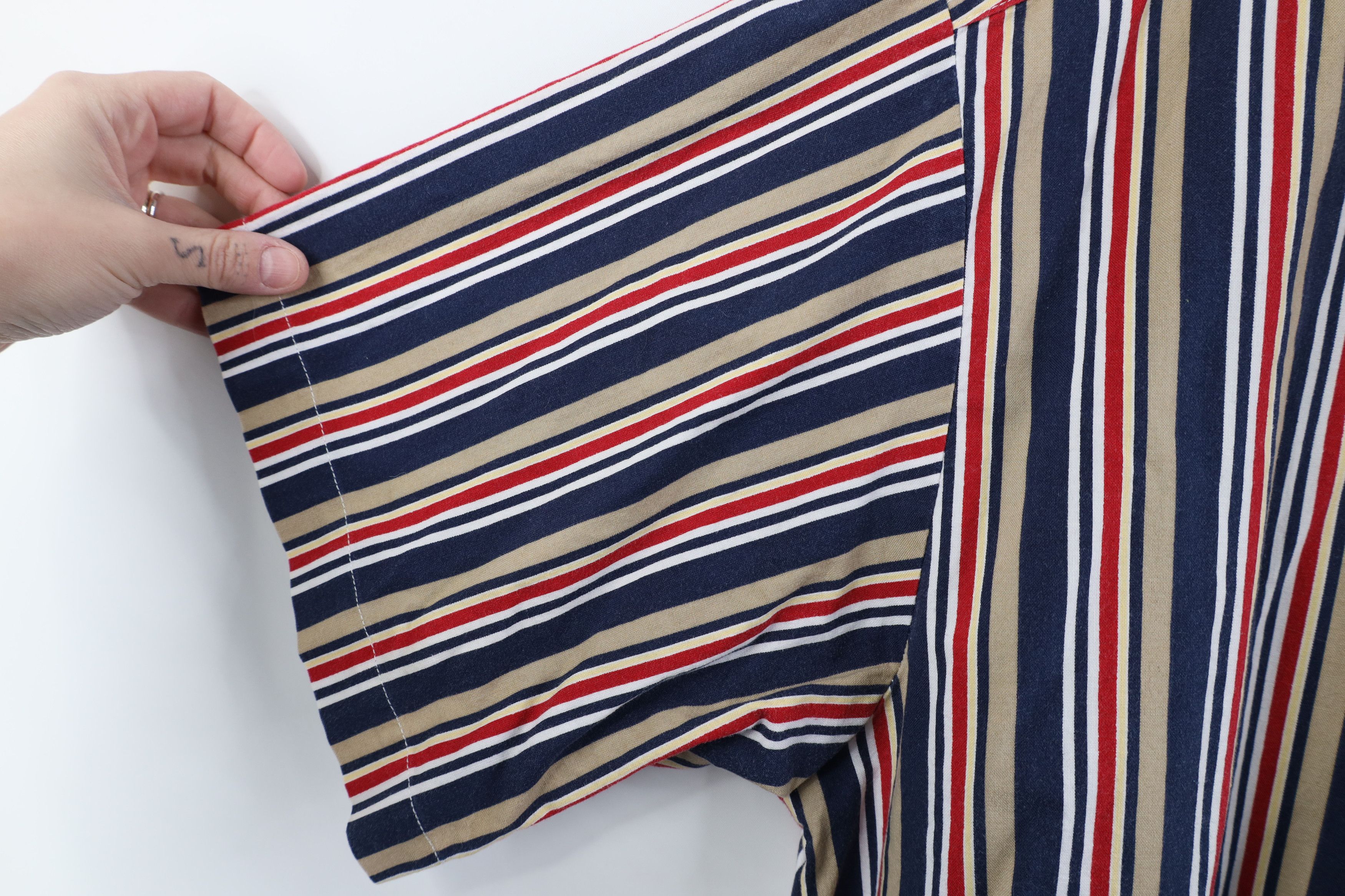 Vintage Vintage 90s Streetwear Short Sleeve Button Down Shirt Size US L / EU 52-54 / 3 - 7 Thumbnail