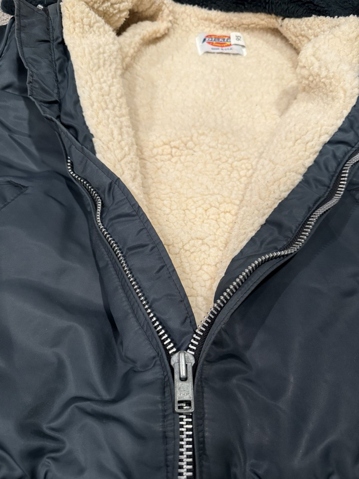 Vintage Early 2000’s Sun Faded Puffer Size US L / EU 52-54 / 3 - 4 Thumbnail