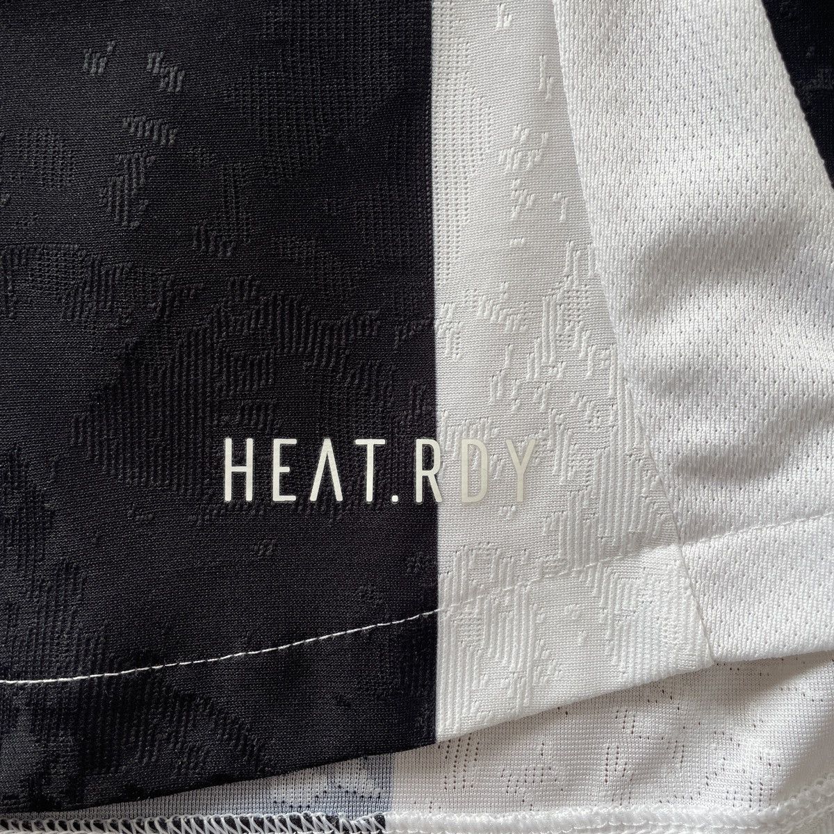 Adidas Juventus Authentic Adidas HEAT.RDY Home Jersey 2024/2025 Size US M / EU 48-50 / 2 - 6 Thumbnail