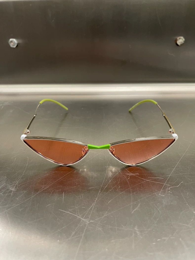Gentle Monster Gentle Monster Cat Eye Sunglasses 2501-Nextarrow Size ONE SIZE - 2 Thumbnail