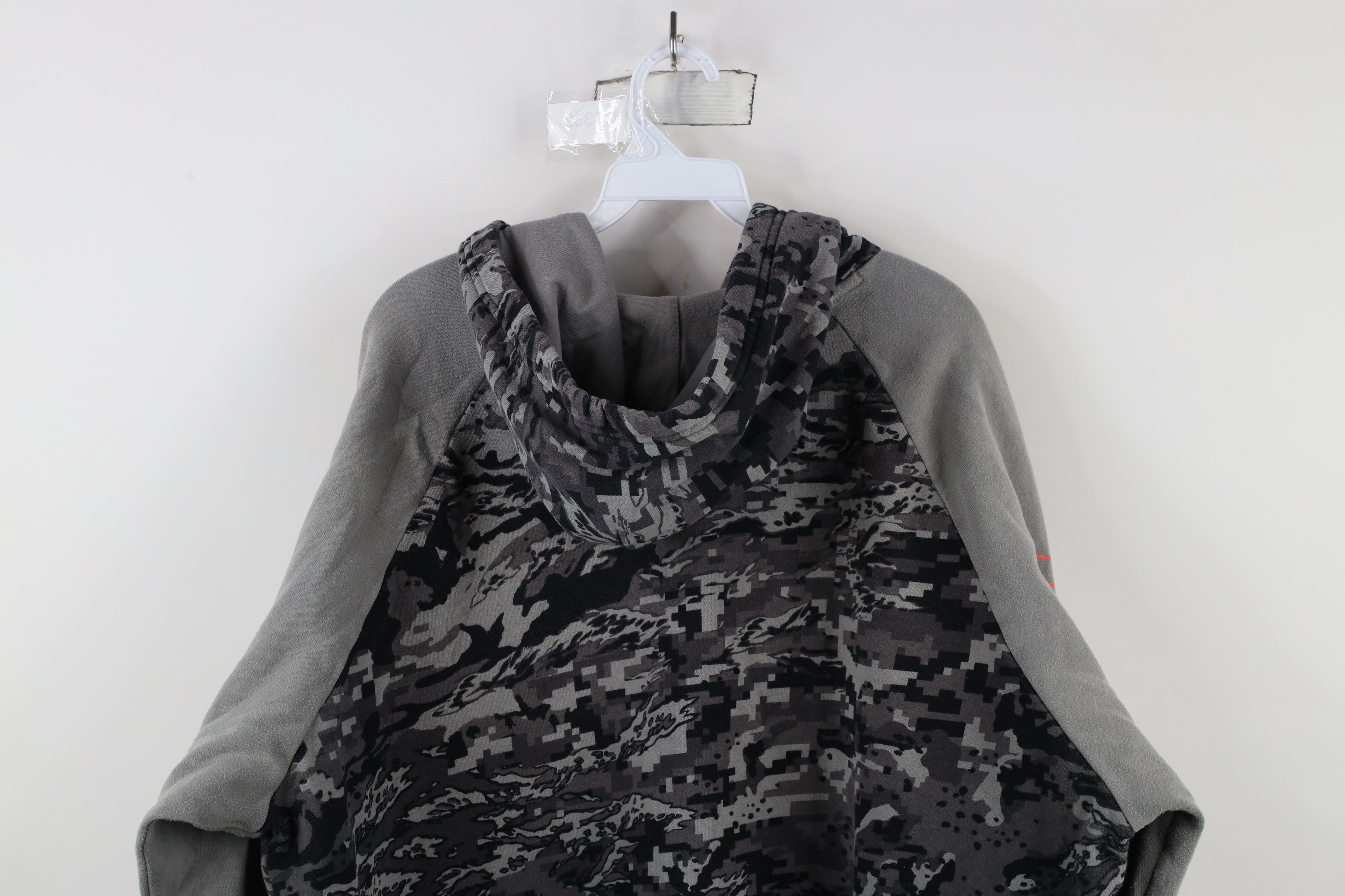 Under Armour × Vintage Under Armour Distressed Spell Camouflage Hoodie Sweatshirt Size US XXL / EU 58 / 5 - 12 Thumbnail