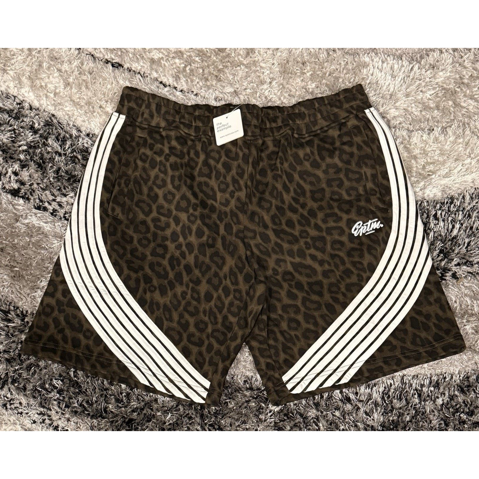EPTM. EPTM Olive Leopard Print Shorts Streetwear Size L NWT Size US 34 / EU 50 - 6 Thumbnail