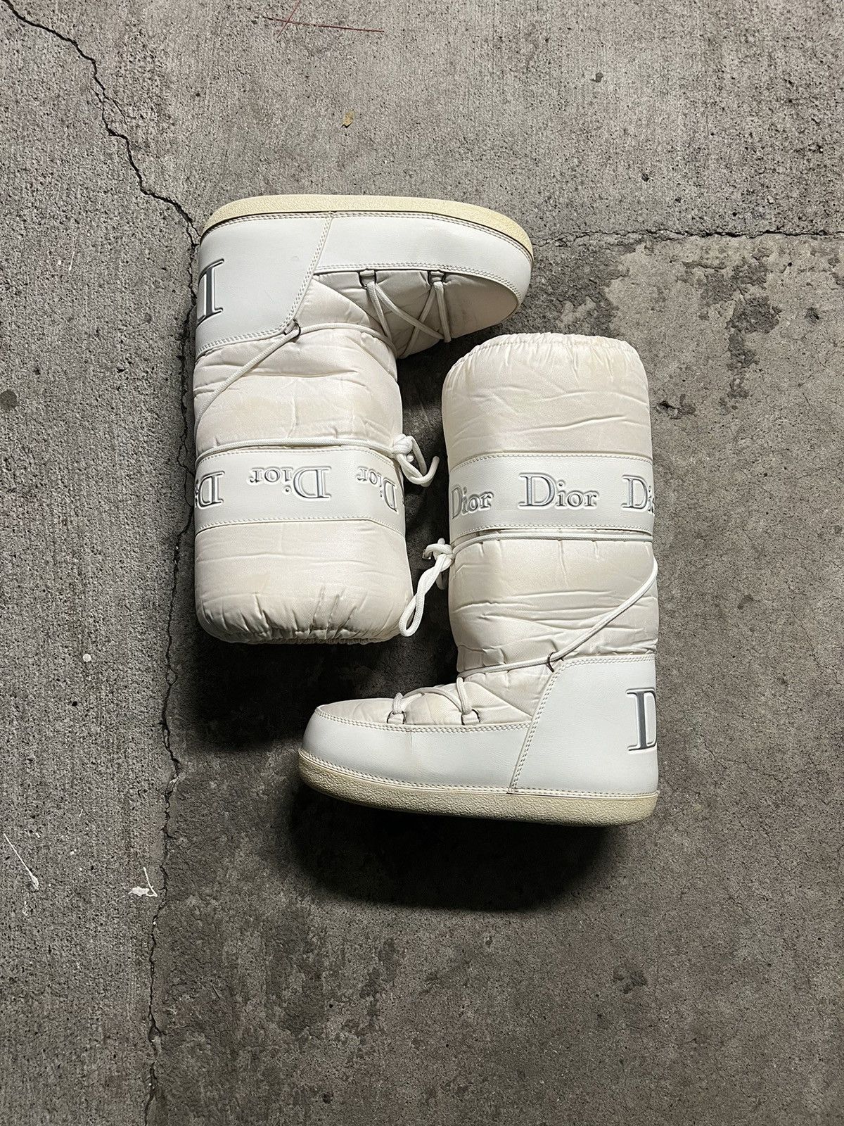 Dior FW/04 Dior Galliano White/Cream Moon Boots☃️ Size US 10 / IT 40 - 1 Thumbnail