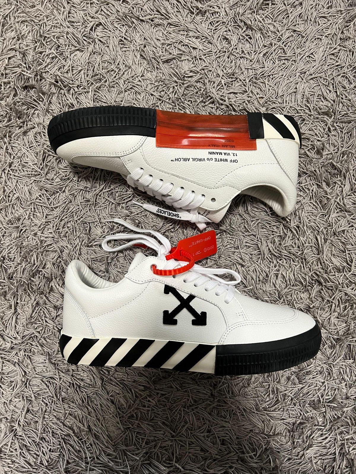 Off-White Off white Vulc low leather sneakers Size US 7.5 / EU 40-41 - 1 Thumbnail