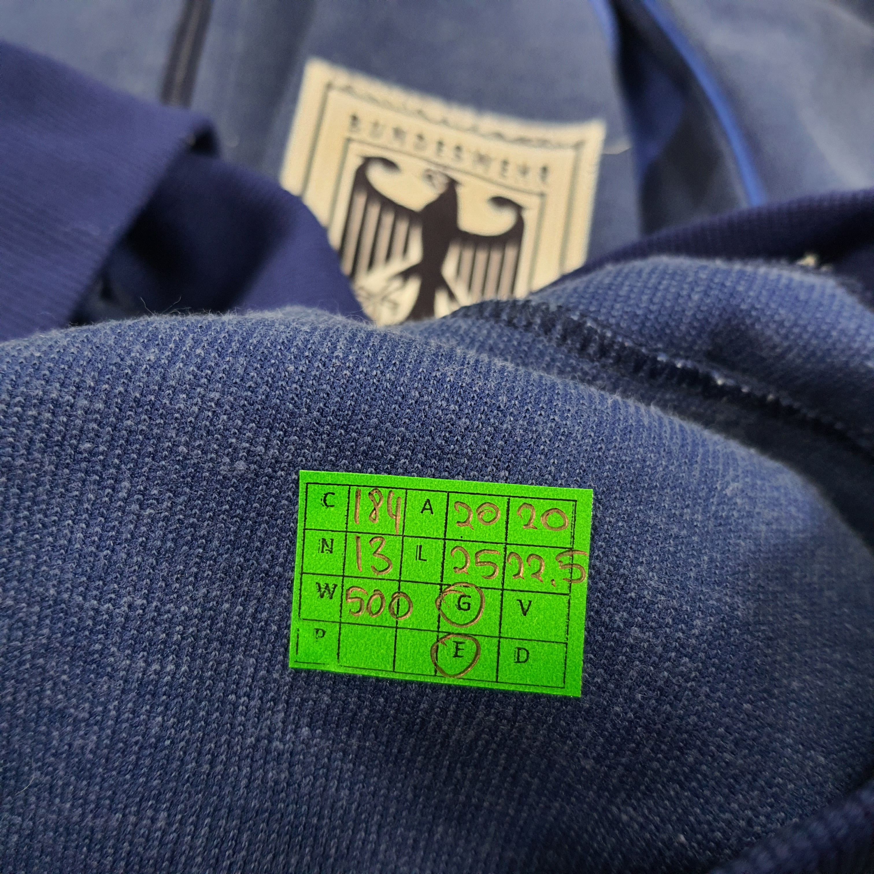 Vintage Vintage Bundeswehr Germany Armed Force Zipper Sweatshirt Size US S / EU 44-46 / 1 - 6 Thumbnail