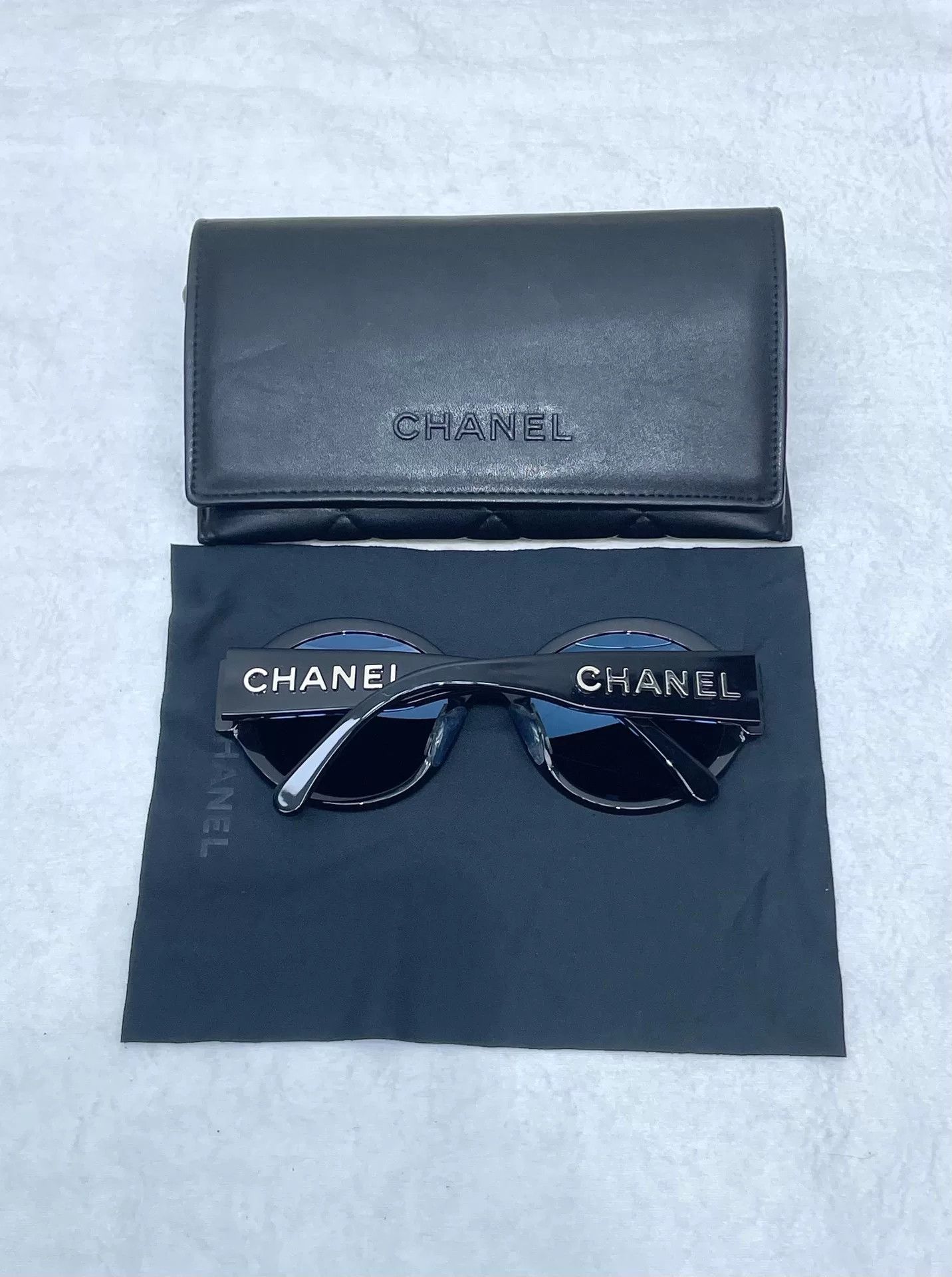 Chanel Chanel Letter Logo Sunglasses Size ONE SIZE - 1 Thumbnail