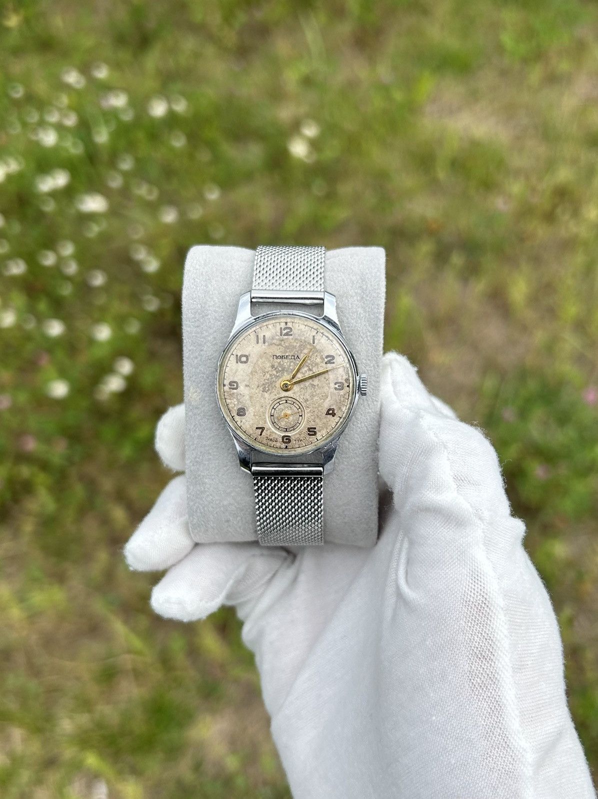 Vintage Vintage Watch Pobeda Made in USSR Soviet Wristwatch 1950s Size ONE SIZE - 11 Thumbnail