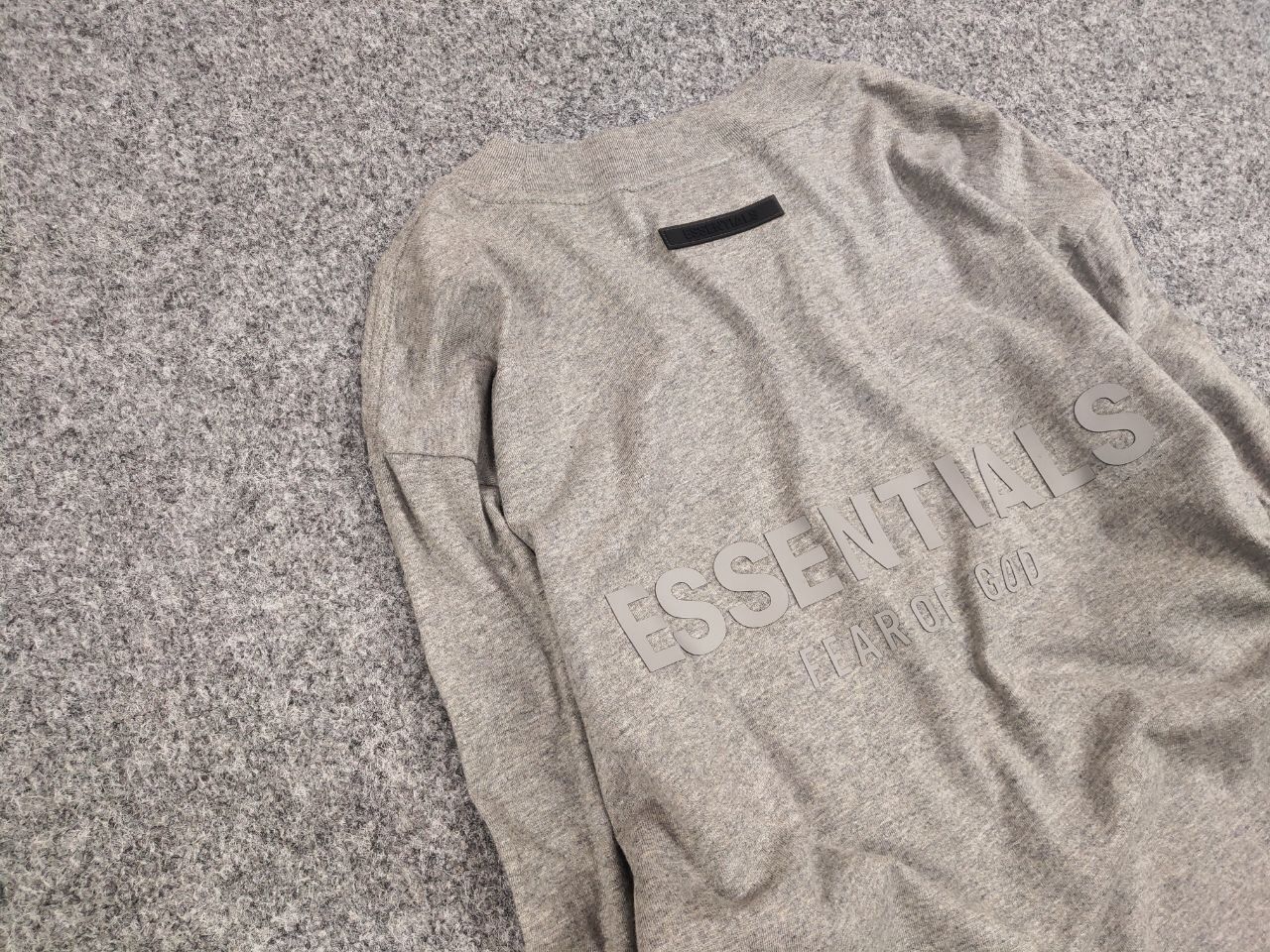 Fear of God Essential Fear Of God Authentic Classic Logo Long Sleeve Size US M / EU 48-50 / 2 - 7 Thumbnail