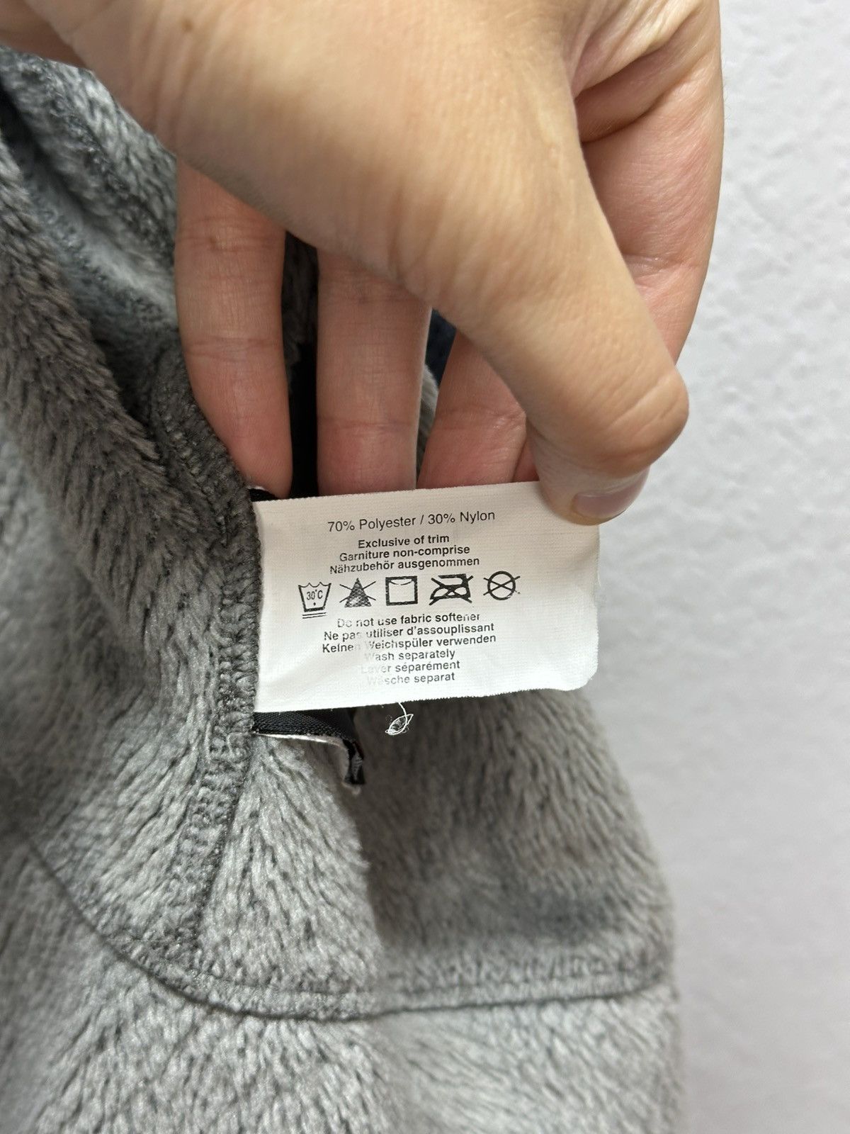 Arc'teryx Vintage Arc’teryx Fleece Jacket Reflective Logo Canada Size US M / EU 48-50 / 2 - 17 Thumbnail