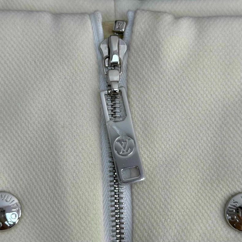 Louis Vuitton Louis Vuitton Beige silver buttoned pleated skirt 2505-Next Size 35" - 7 Thumbnail