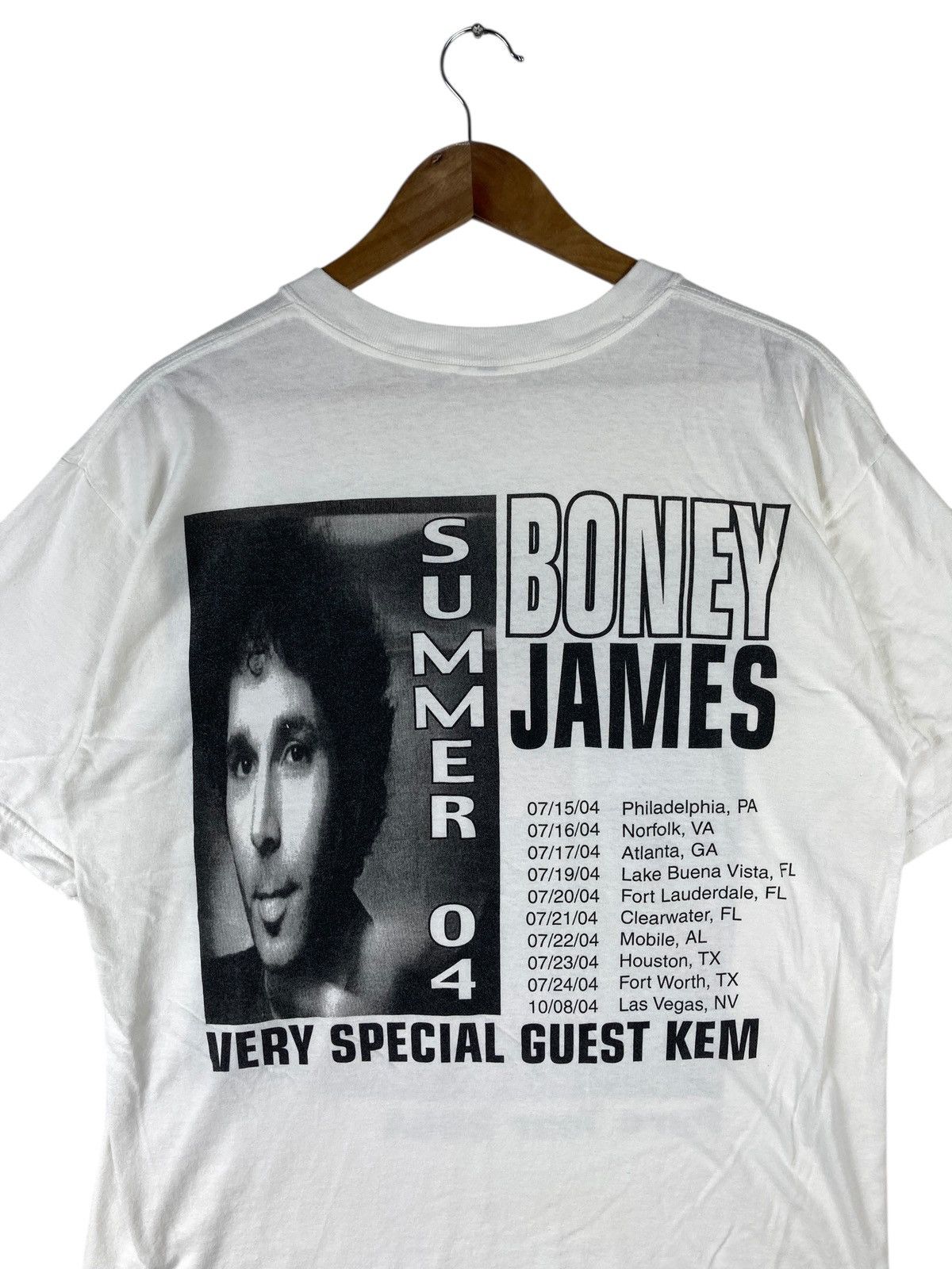 Vintage Vintage 2004 American Saxophonist Musician Boney James Tee Size US L / EU 52-54 / 3 - 4 Thumbnail