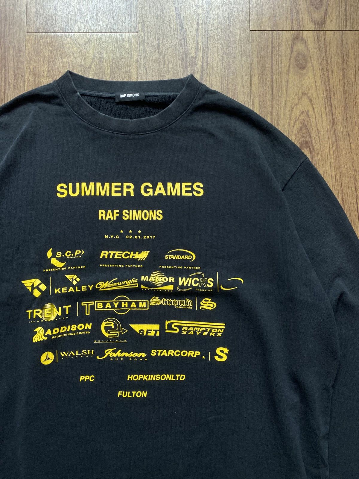 Raf Simons FW17 Raf Simons Summer Games Oversized Crewneck Size US M / EU 48-50 / 2 - 2 Thumbnail