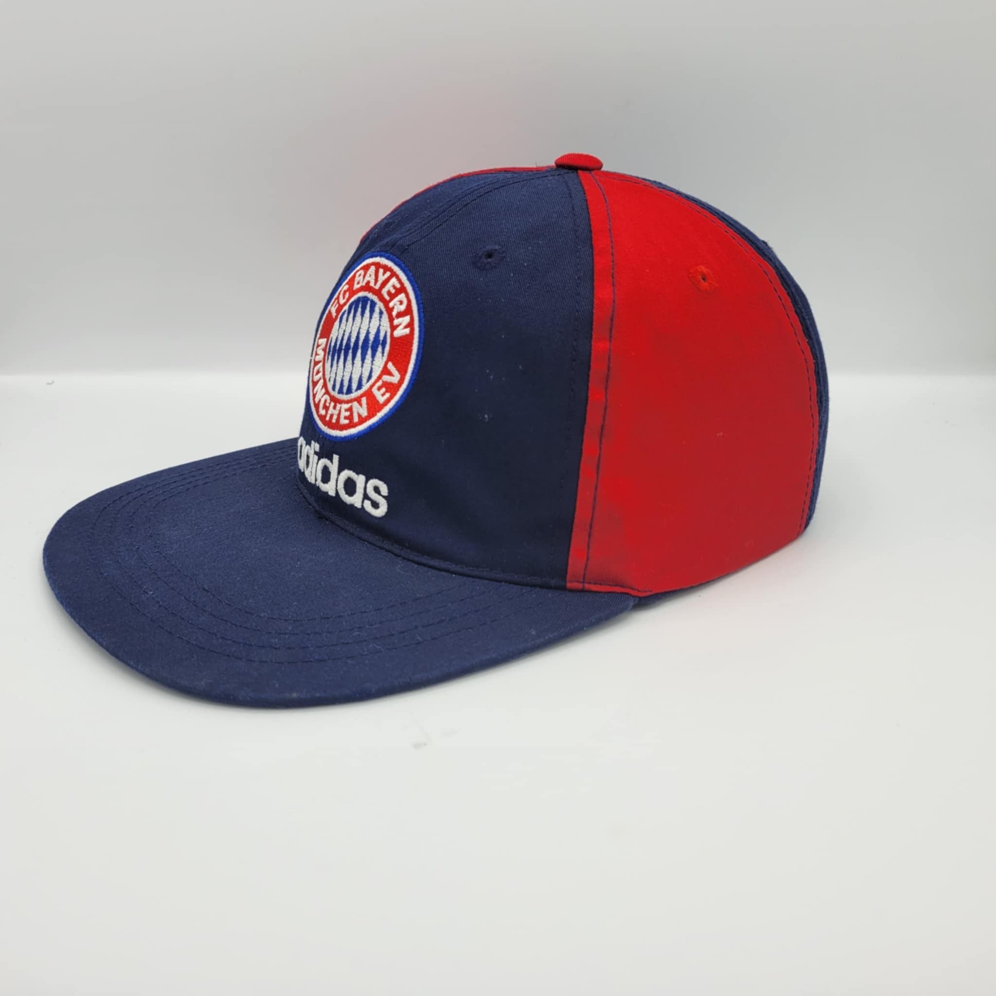 Adidas × Vintage Bayern Munchen Vintage 90s Germany Soccer Snapback Hat Size ONE SIZE - 3 Thumbnail