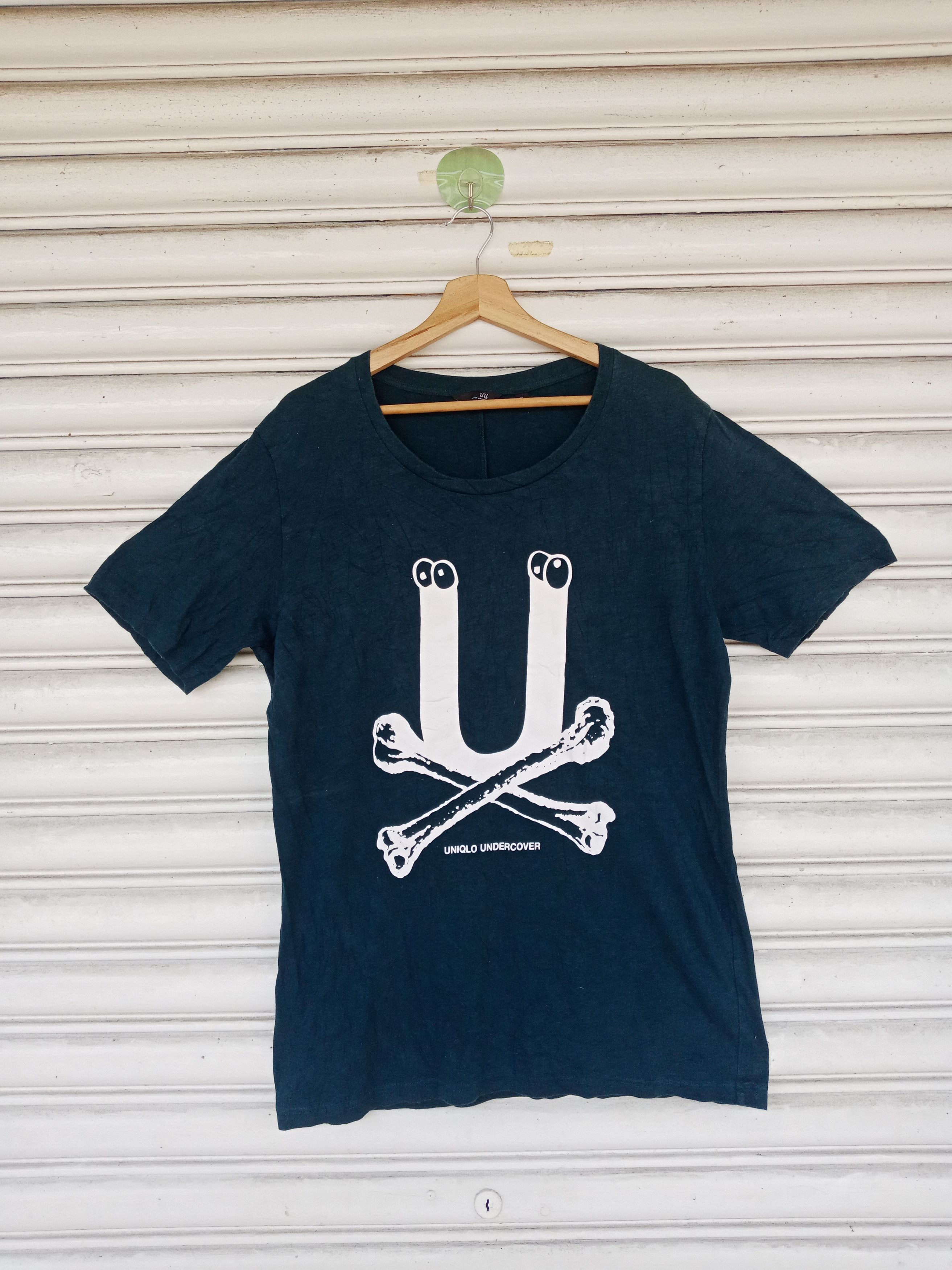 Japanese Brand Undercover Uniqlo Bones Size US L / EU 52-54 / 3 - 1 Thumbnail