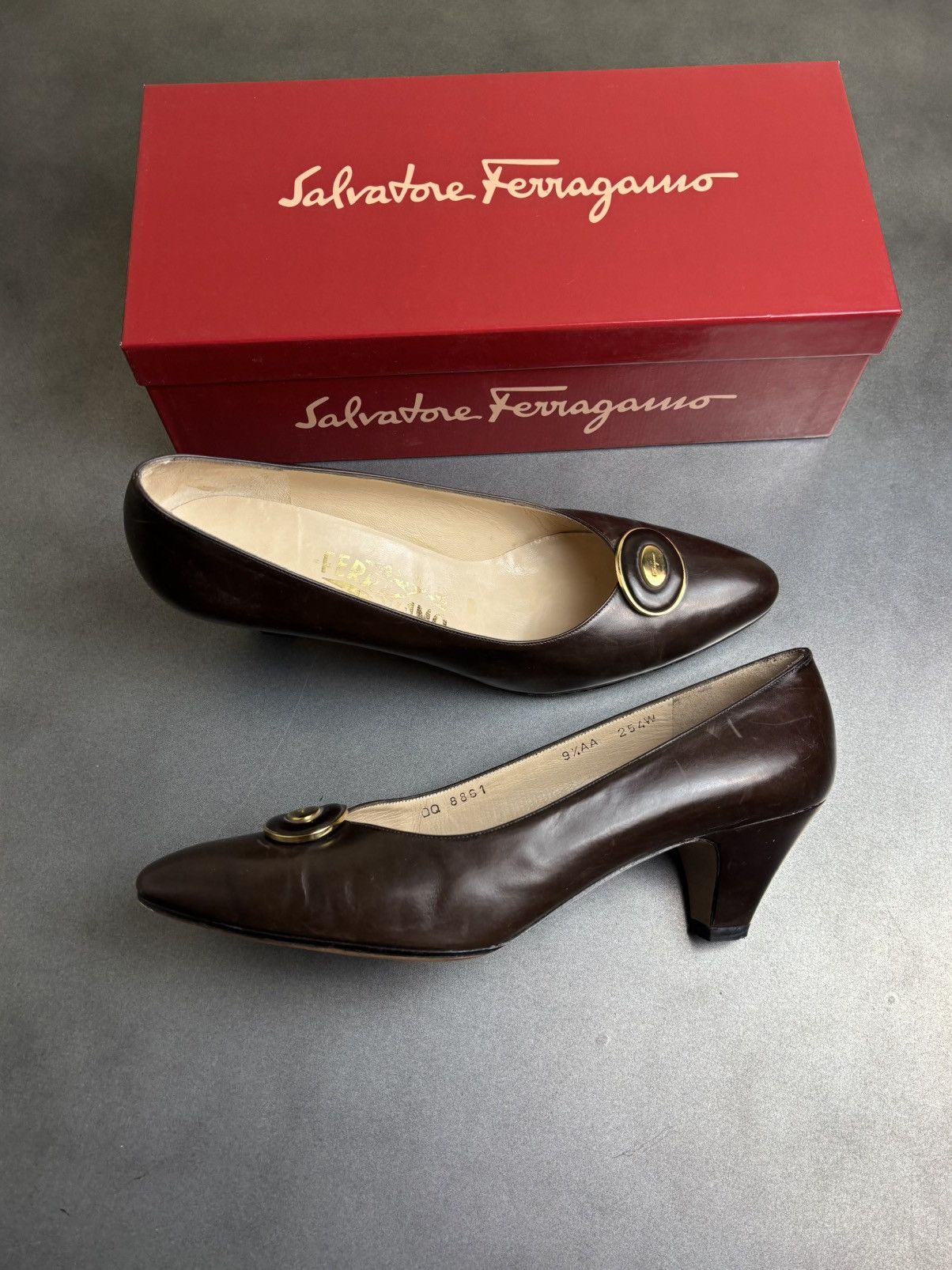 Salvatore Ferragamo × Vintage Vintage Ferragamo Heels Brown Leather Slip On 1980s Box Size US 9.5 / IT 39.5 - 1 Thumbnail